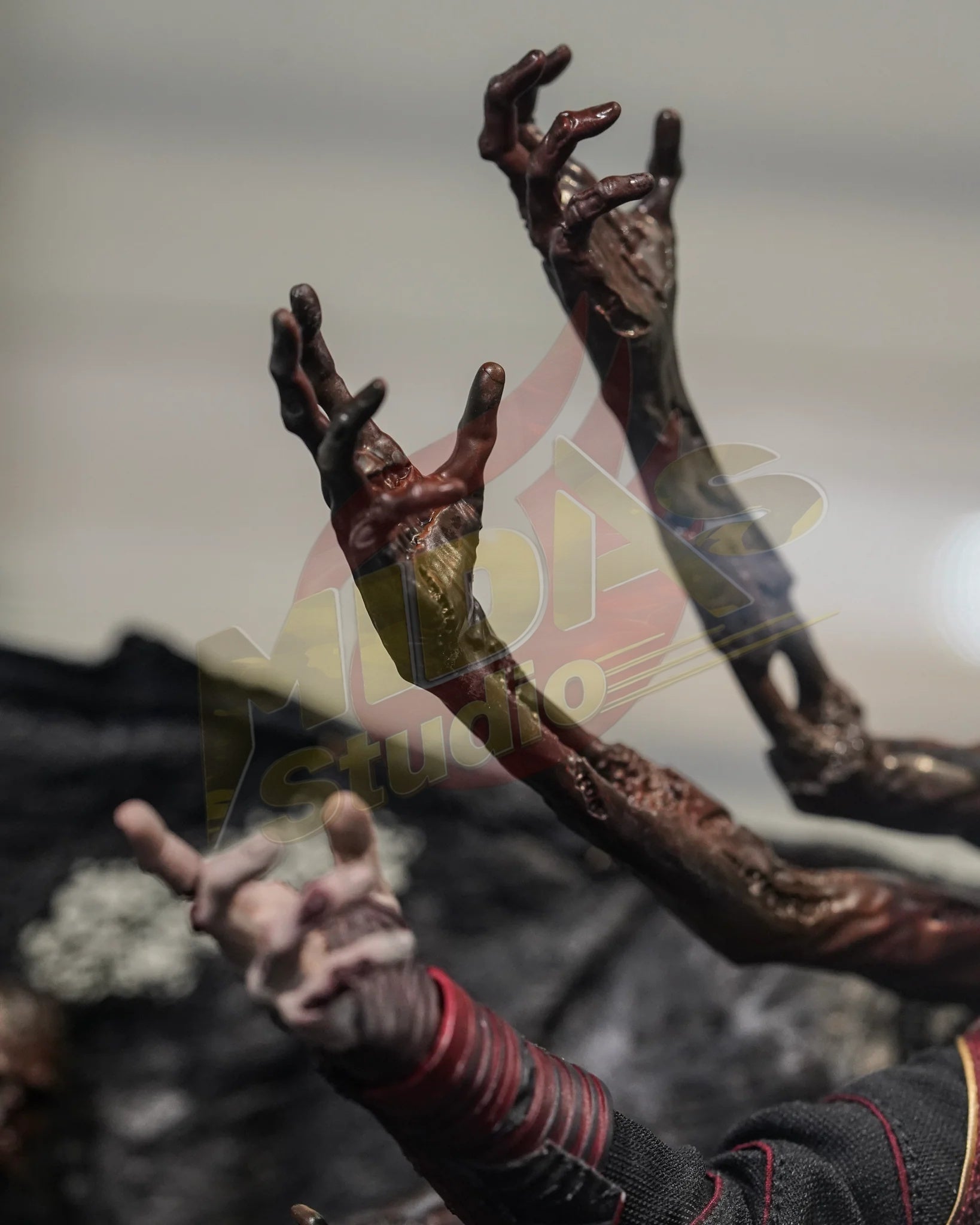 Brand New🔥 Hot Toys MMS654 Doctor Strange in the Multiverse of Madness Dead Strange 1/6 Scale Collectible Figure Set