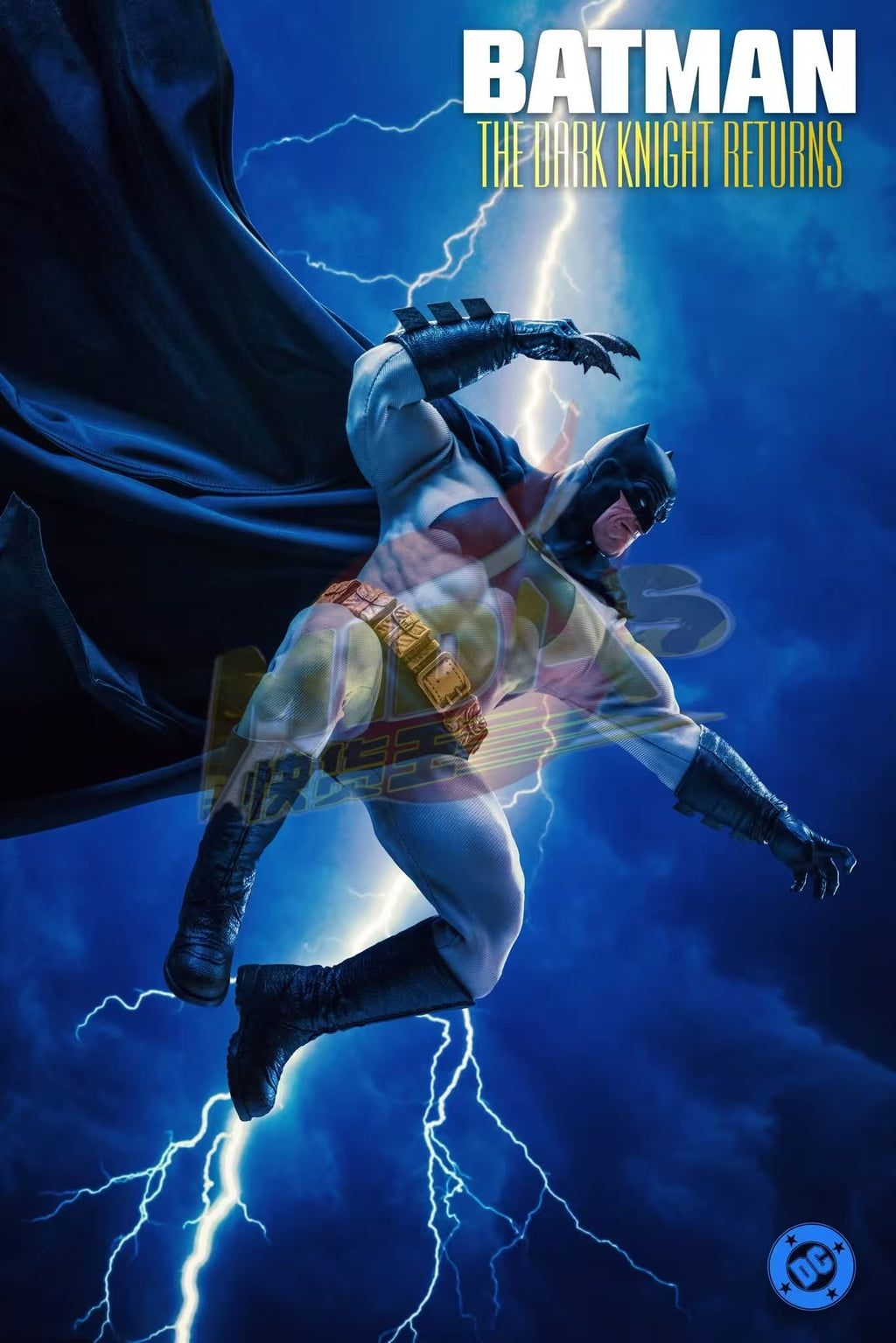 Hot Toys CMS024 DC Comic Batman The Dark Knight Returns Batman 1/6 Scale Collectible Figure