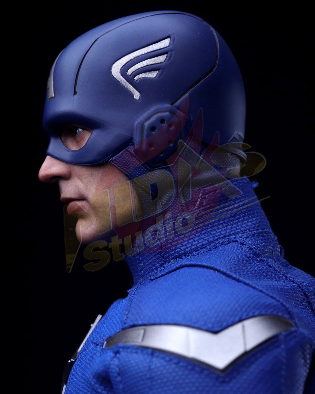 Brand New🔥 Hot Toys 1/6 Scale Avengers: Endgame - 2012 Captain America Collectible Figure (MMS563)