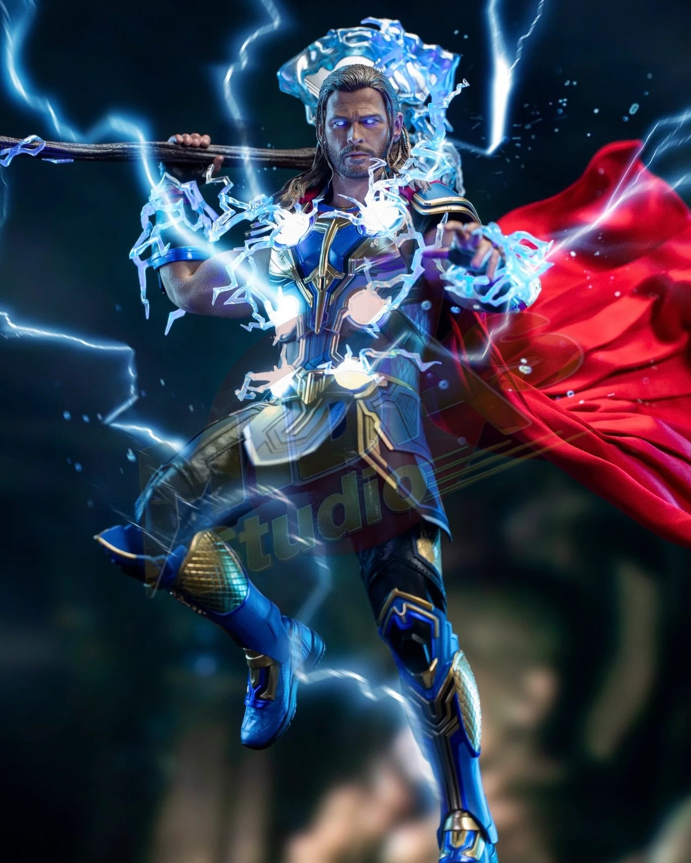 Brand New🔥 Hot Toys 1/6 Scale Marvel Thor: Love and Thunder - Thor Collectible Figure (Deluxe Edition, MMS656)