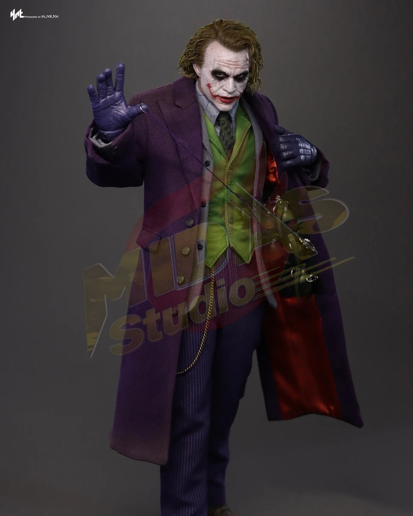 Brand New🔥 Hot Toys 1/6 Scale The Dark Knight Trilogy The Joker Collectible Figure (Rooted Hair, Artisan Edition, DX33AE)
