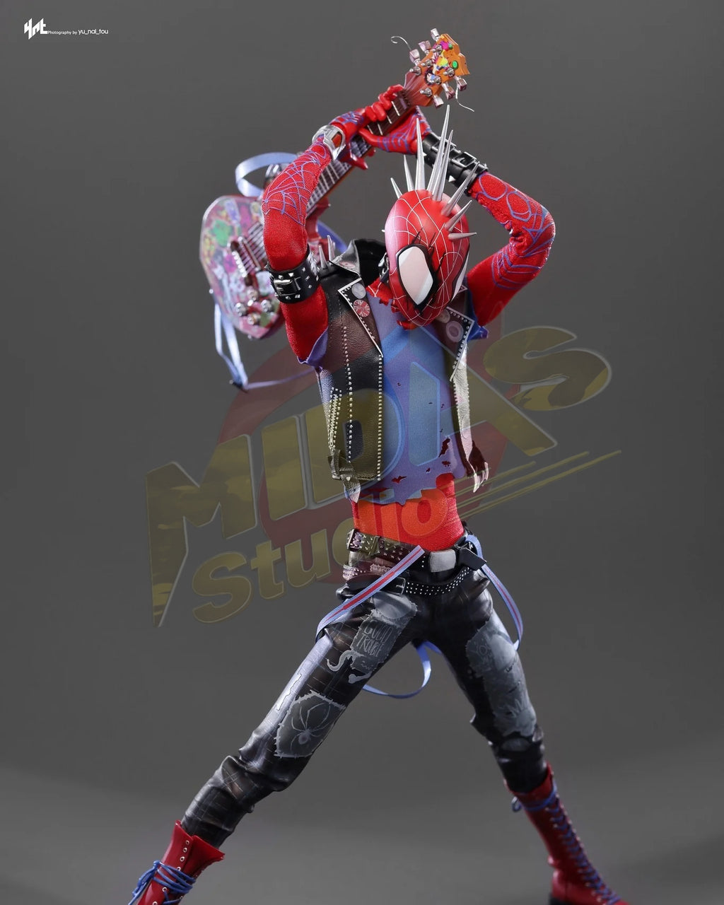 Brand New🔥 Hot Toys 1/6 Scale Spider-Man: Across the Spider-Verse - Spider-Punk Collectible Figure (Special Edition, MMS726B)