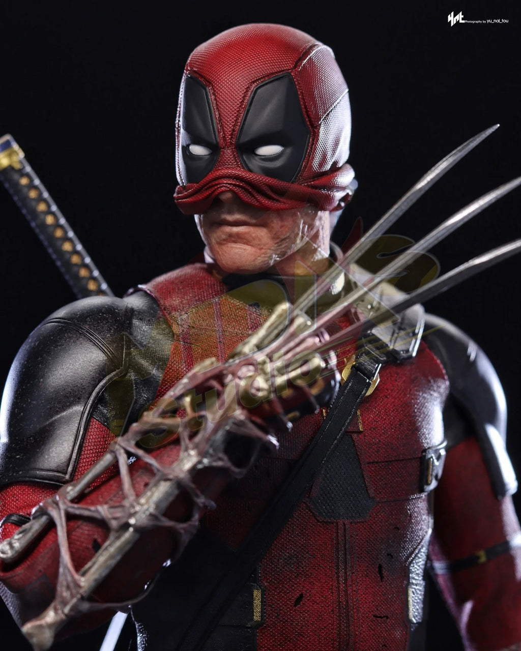Brand New🔥Hot Toys 1/6 Scale Deadpool & Wolverine Deadpool (Battling Version) Collectible Figure (MMS782)