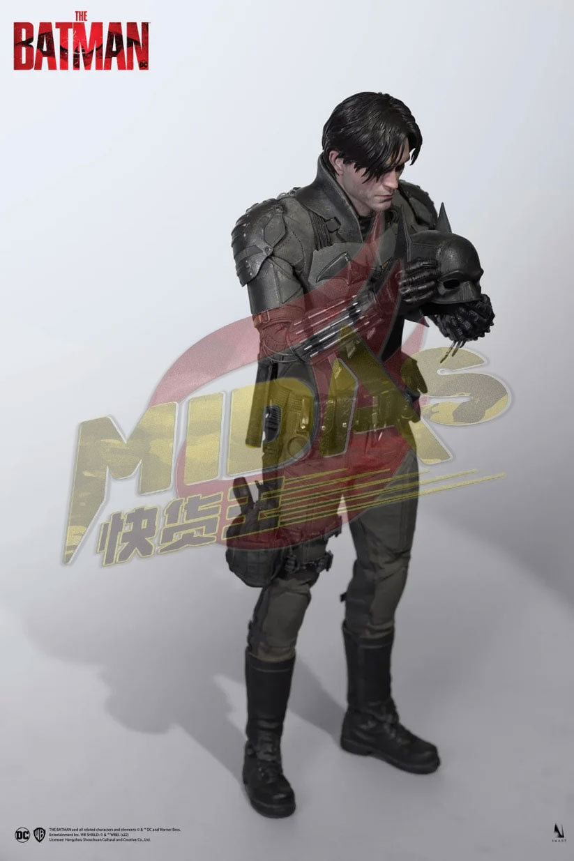 INART🔥The Batman 1:6 Scale Collectible Figure (Standard Edition) (Sculpted Hair)