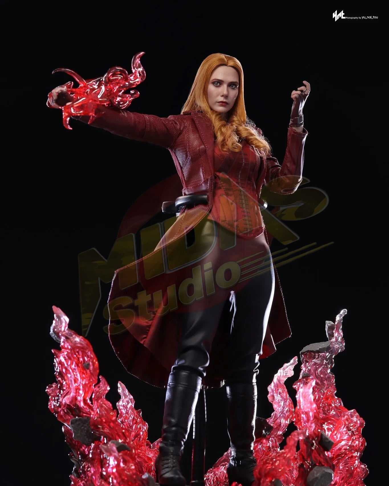 Brand New🔥 Hot Toys 1/6 Scale Avengers: Endgame Scarlet Witch Collectible Figure (Artisan Edition with Rooted Hair, DX36AE)