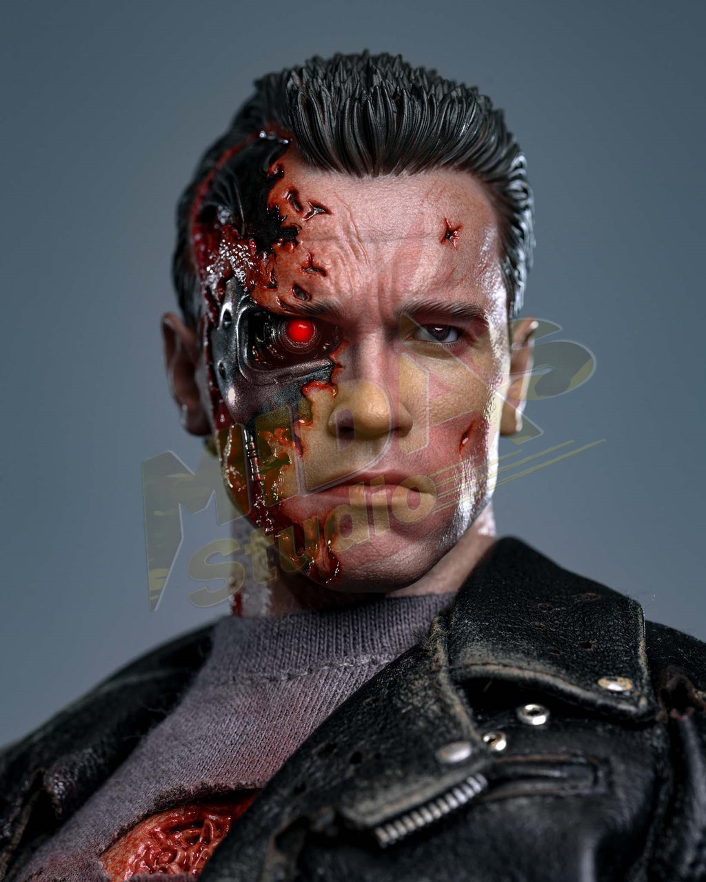 Brand New🔥 Hot Toys 1/6 Scale Terminator 2: Judgment Day T-800 (Battle Damaged Version 2.0) Collectible Figure (DX46)
