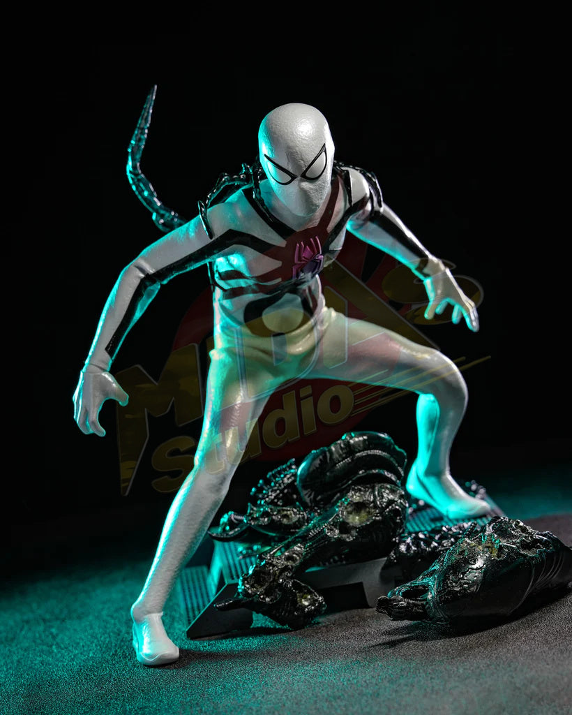 Brand New🔥 Hot Toys CMS027 Aliens Vs. Avengers Miles Morales (Aliens Vs. Avengers Suit) Exclusive 1/6 Scale Collectible Figure Set