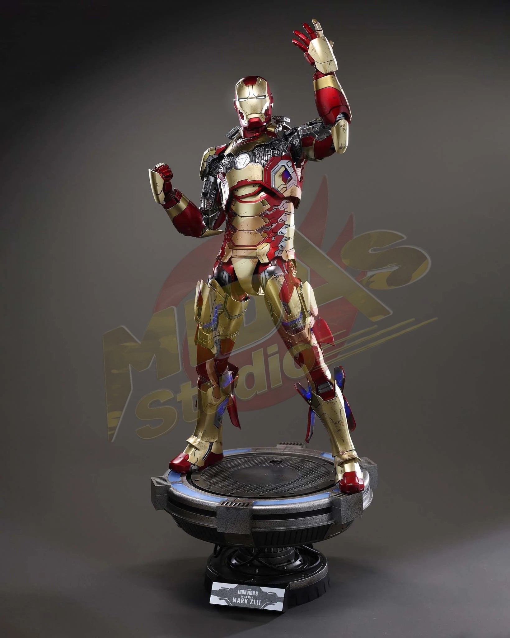Brand New🔥 Hot Toys 1/6 Scale Marvel Iron Man 3 Iron Man Mark 42 (2.0) Collectible Figure (Deluxe Version, Special Edition, MMS759D66B)