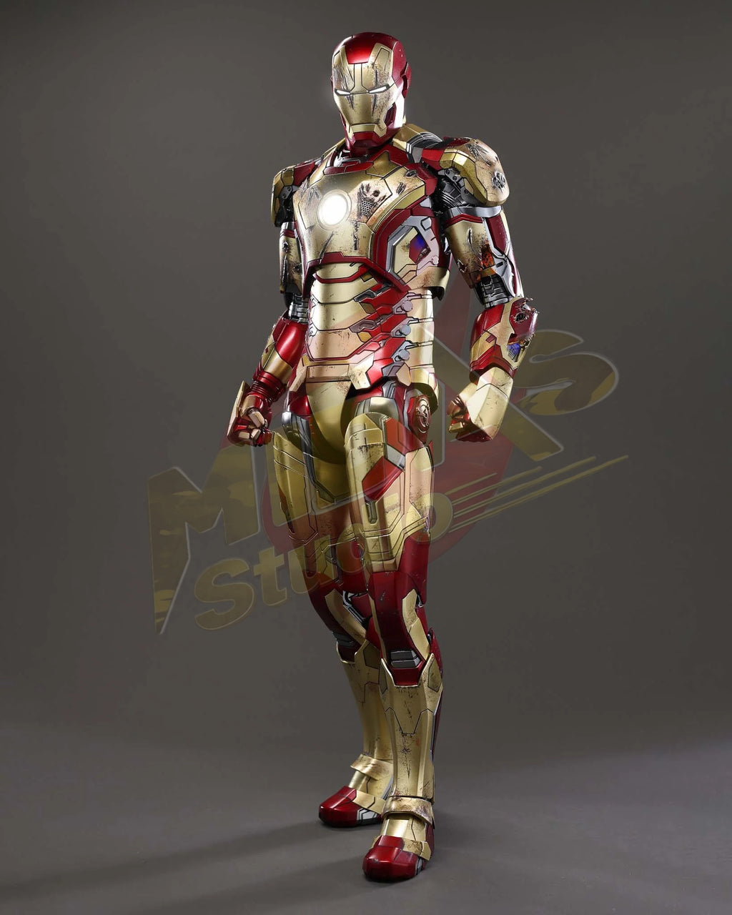 Brand New🔥 Hot Toys 1/6 Scale Marvel Iron Man 3 Iron Man Mark 42 (2.0) Collectible Figure (Deluxe Version, Special Edition, MMS759D66B)