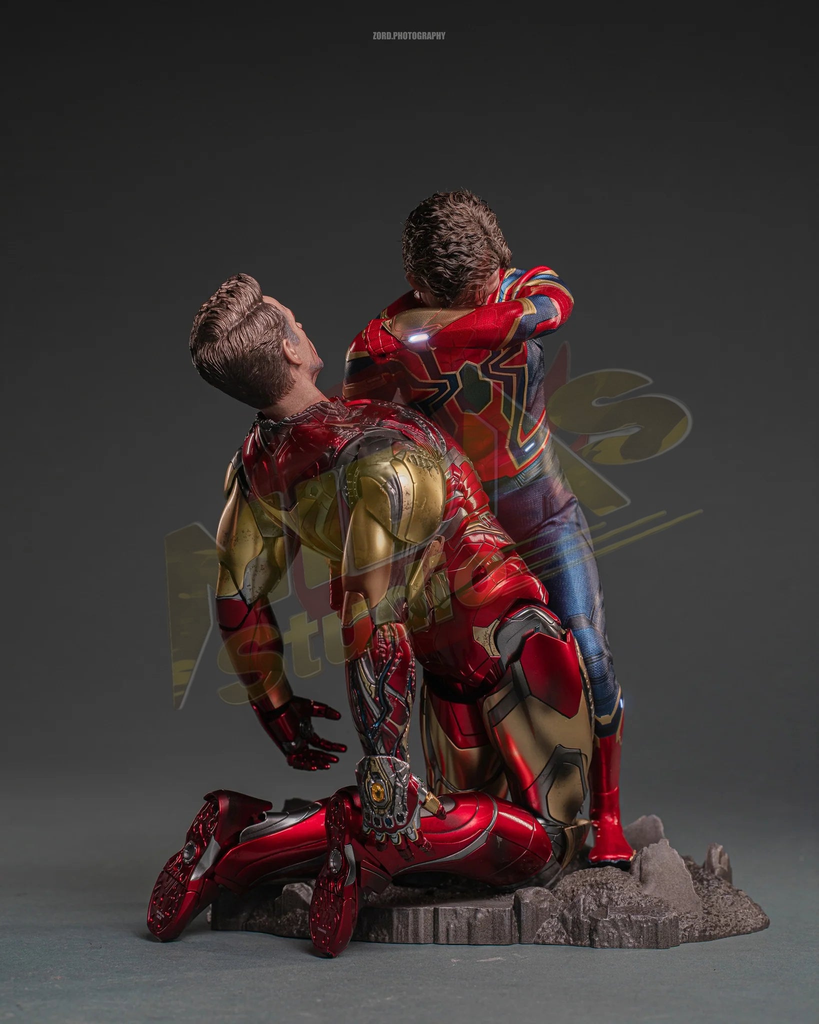 Brand New🔥 Hot Toys MMS762AE Marvel Avengers Endgame Iron Spider Artisan Edition Special Edition 1/6 Scale Collectible Figure Set