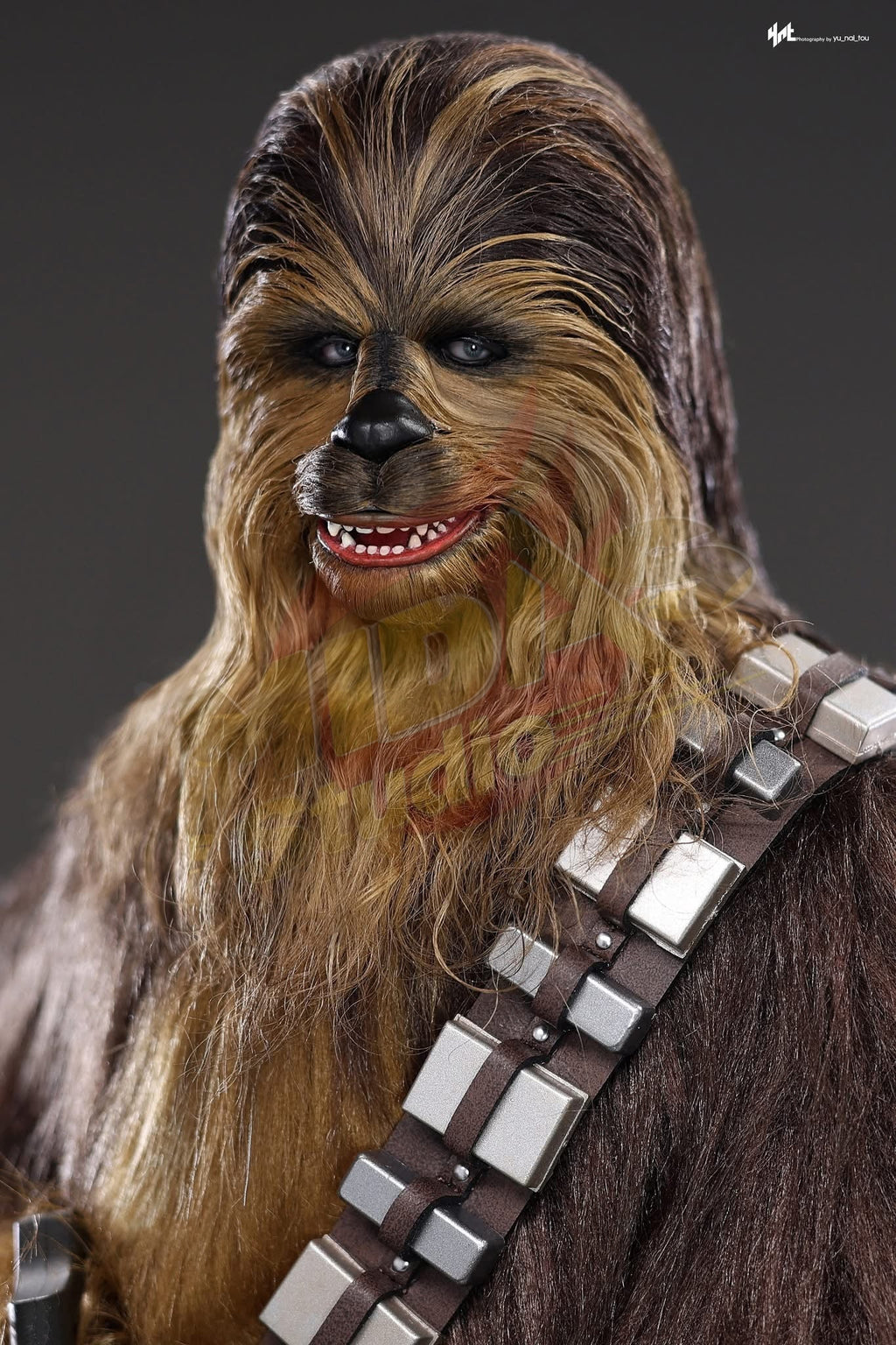 Brand New🔥 Hot Toys 1/6 Scale Star Wars: Episode V The Empire Strikes Back - Chewbacca with Disassembled C-3PO Collectible Figure (MMS766)