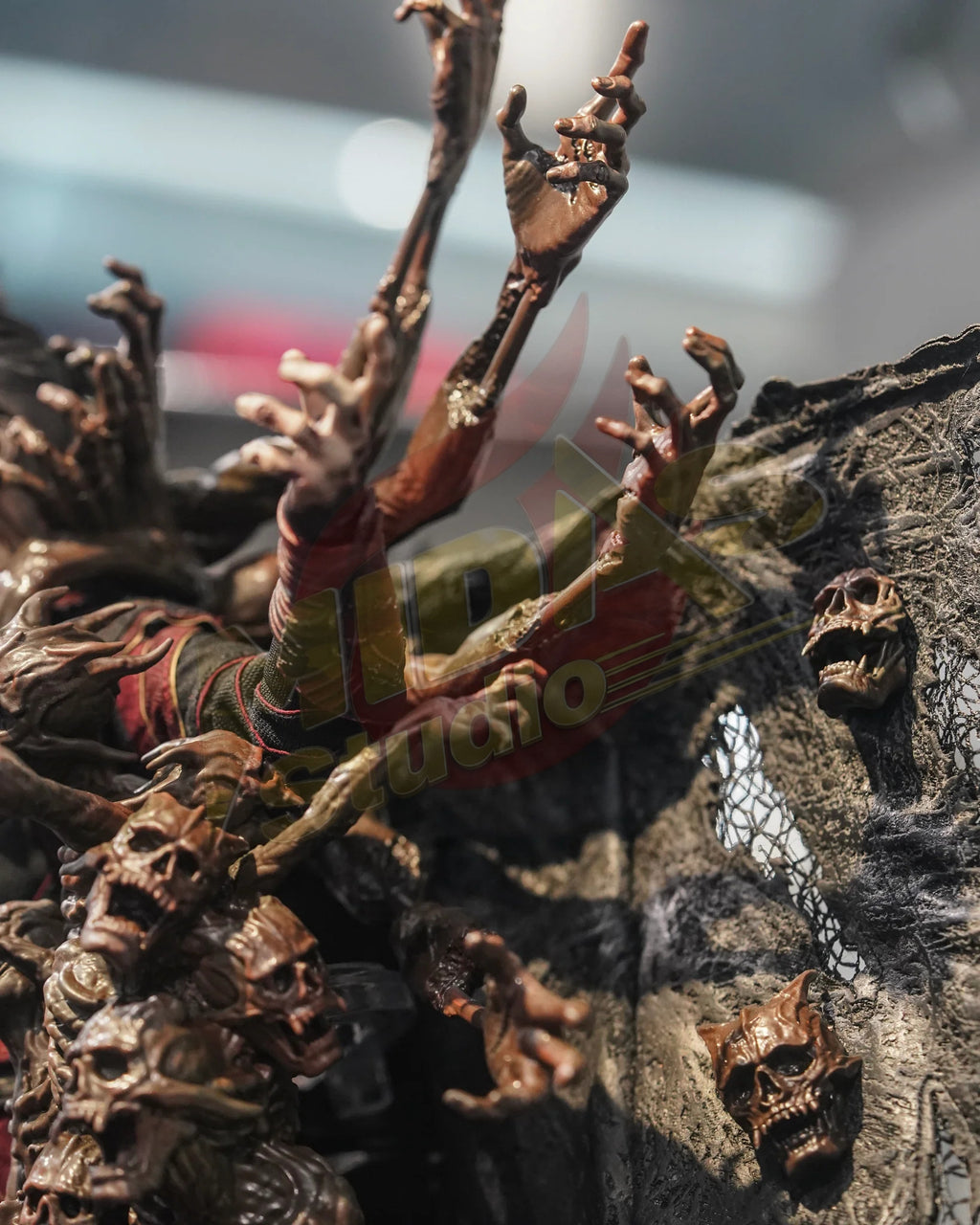 Brand New🔥 Hot Toys MMS654 Doctor Strange in the Multiverse of Madness Dead Strange 1/6 Scale Collectible Figure Set