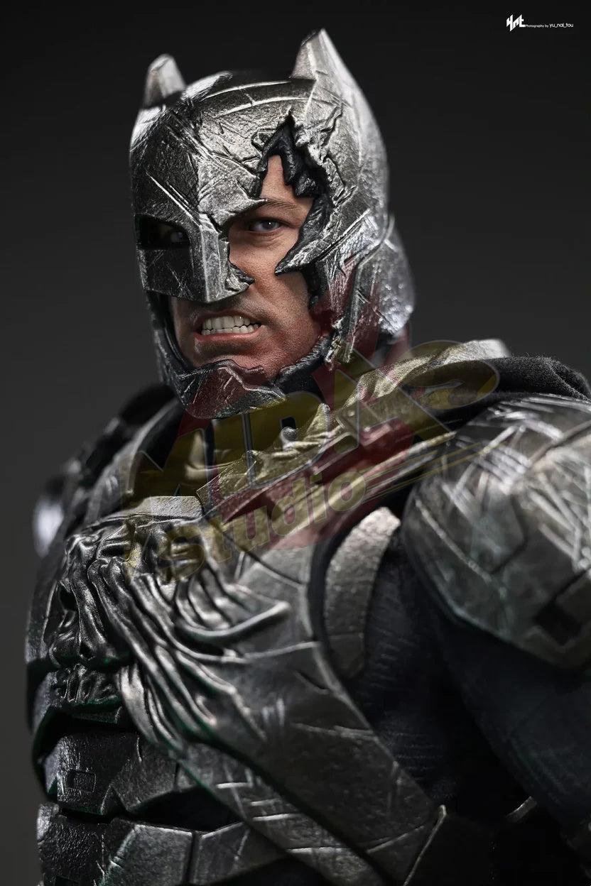 Brand New🔥 Hot Toys 1/6 Scale Batman v Superman: Dawn of Justice - Armored Batman (2.0) Collectible Figure (Deluxe Version, MMS743D63)