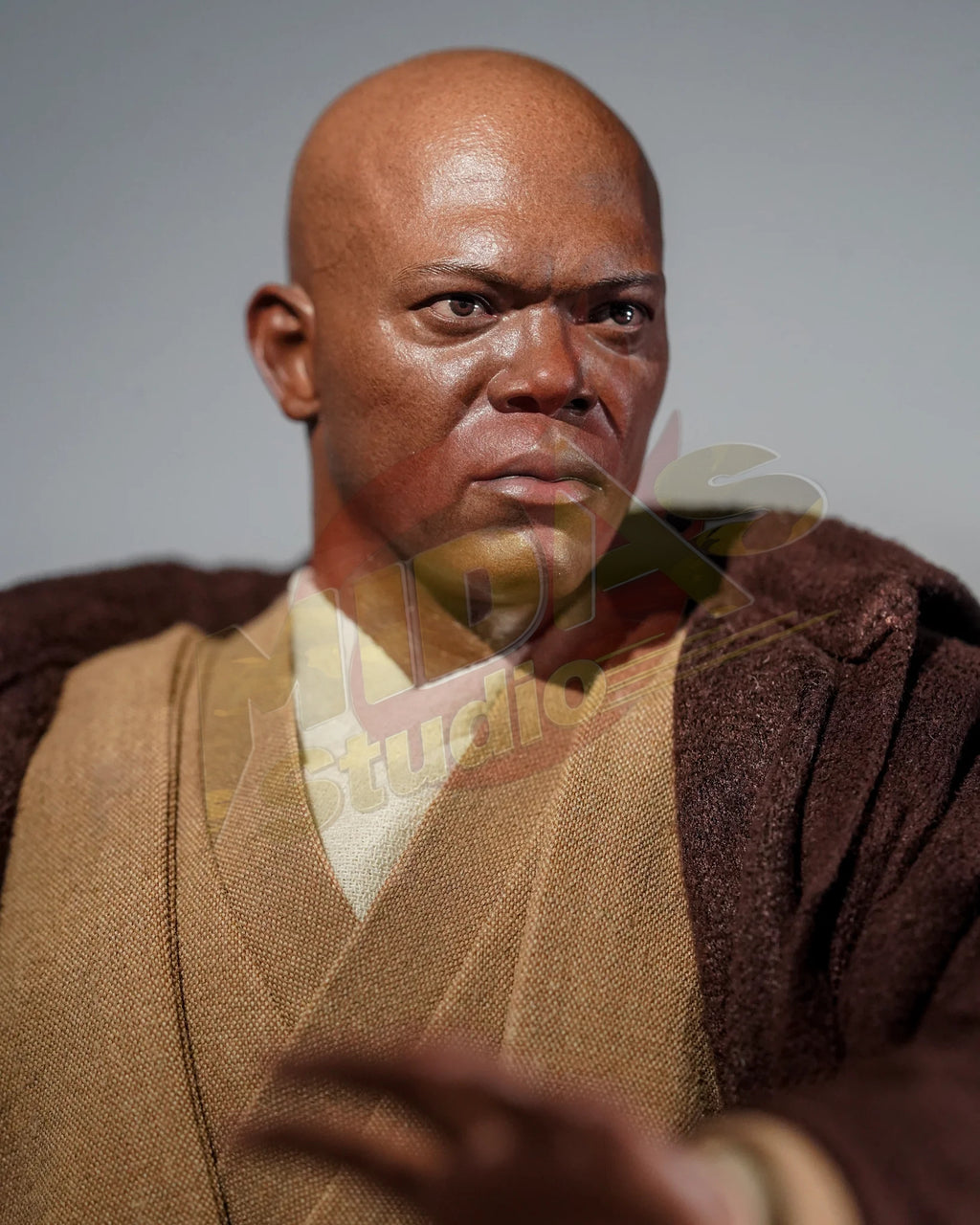 Brand New🔥 Hot Toys 1/6 Scale Star Wars: Attack of the Clones Mace Windu Collectible Figure (MMS681)