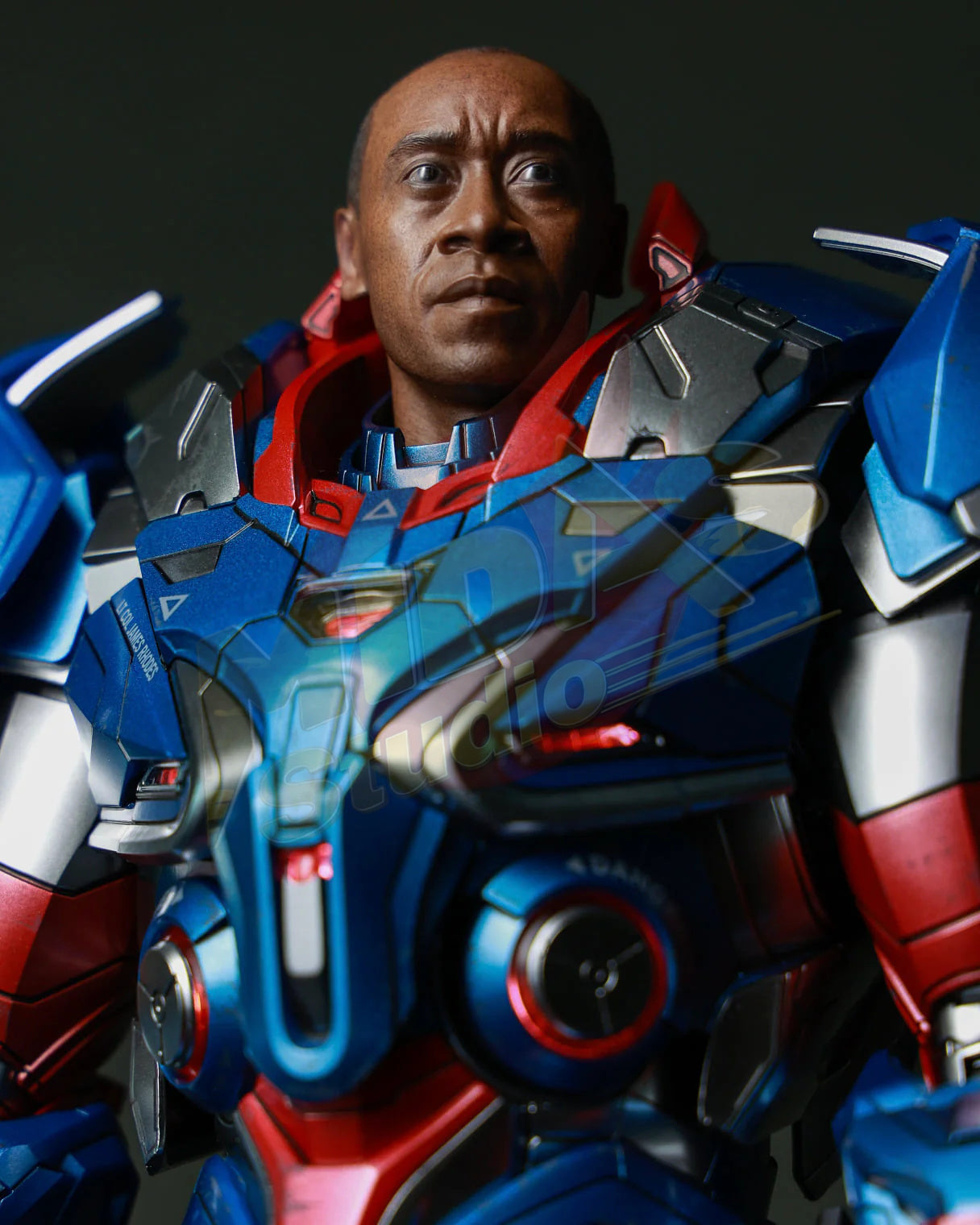 Brand New🔥 Hot Toys MMS547D34 Avengers Endgame Iron Patriot 1/6 Scale Collectible Figure Set