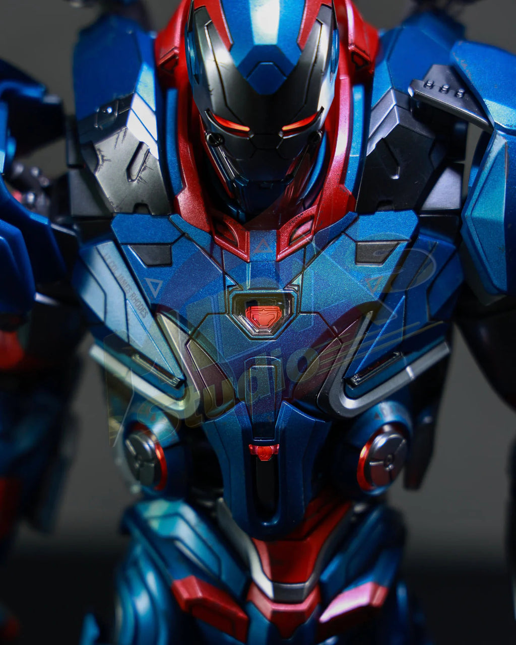 Brand New🔥 Hot Toys MMS547D34 Avengers Endgame Iron Patriot 1/6 Scale Collectible Figure Set