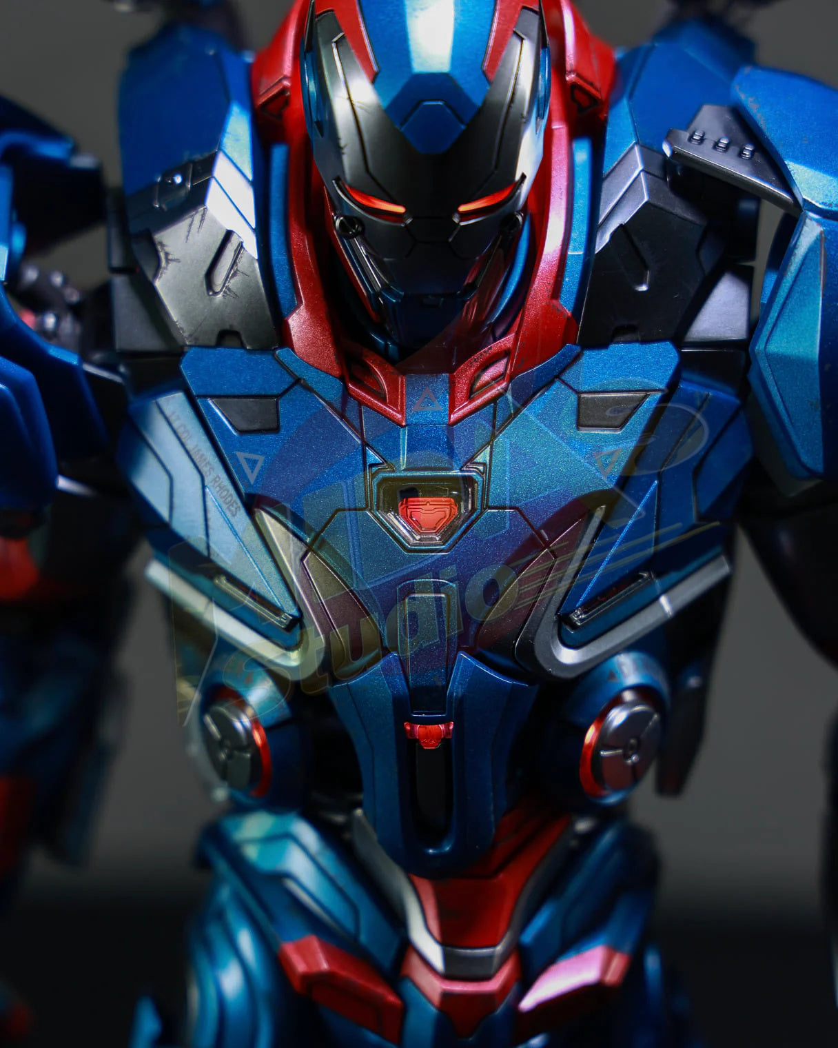 Brand New🔥 Hot Toys MMS547D34 Avengers Endgame Iron Patriot 1/6 Scale Collectible Figure Set