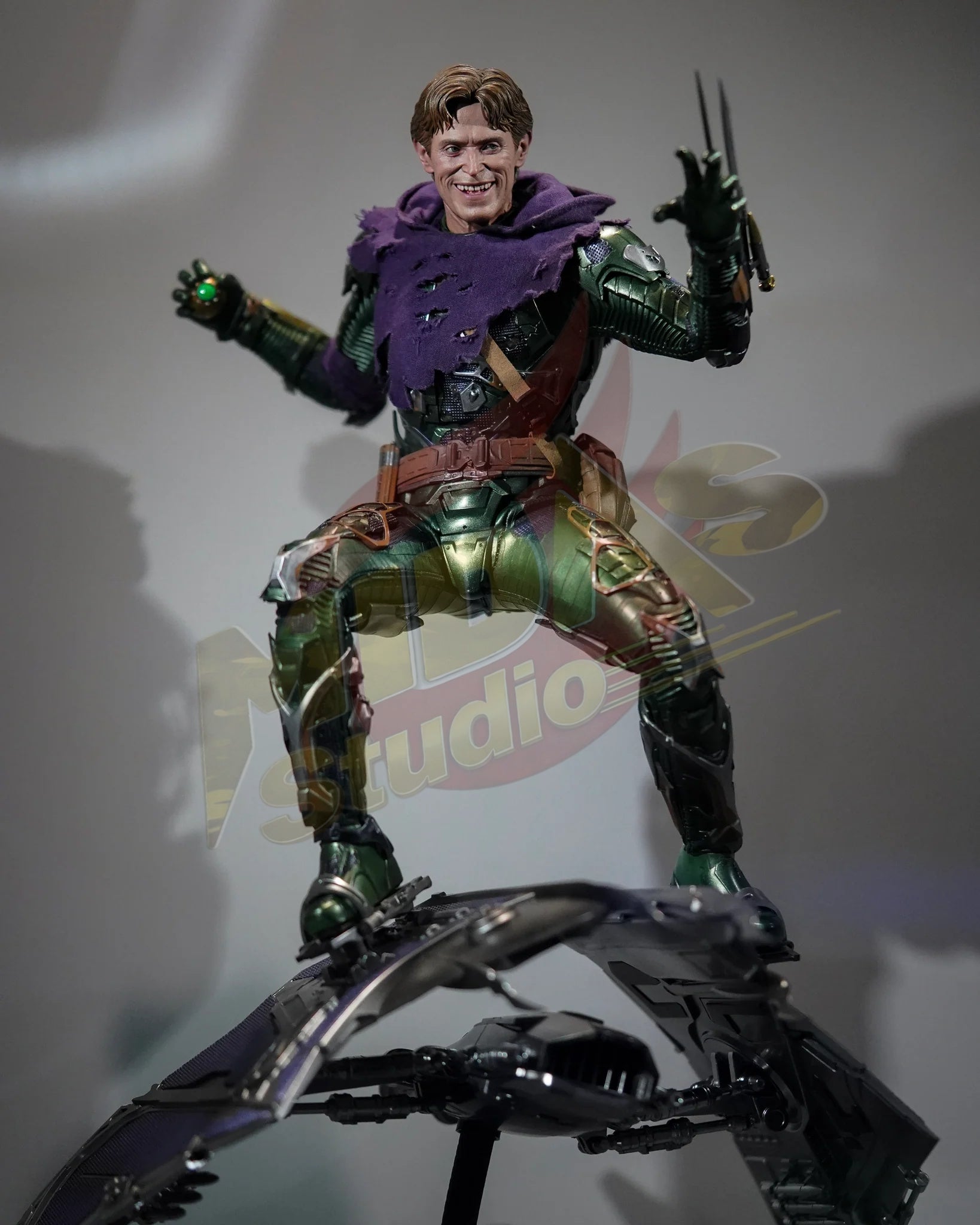 Brand New🔥 Hot Toys 1/6 Scale Spider-Man: No Way Home Green Goblin (Upgraded Suit) Collectible Figure (MMS674)