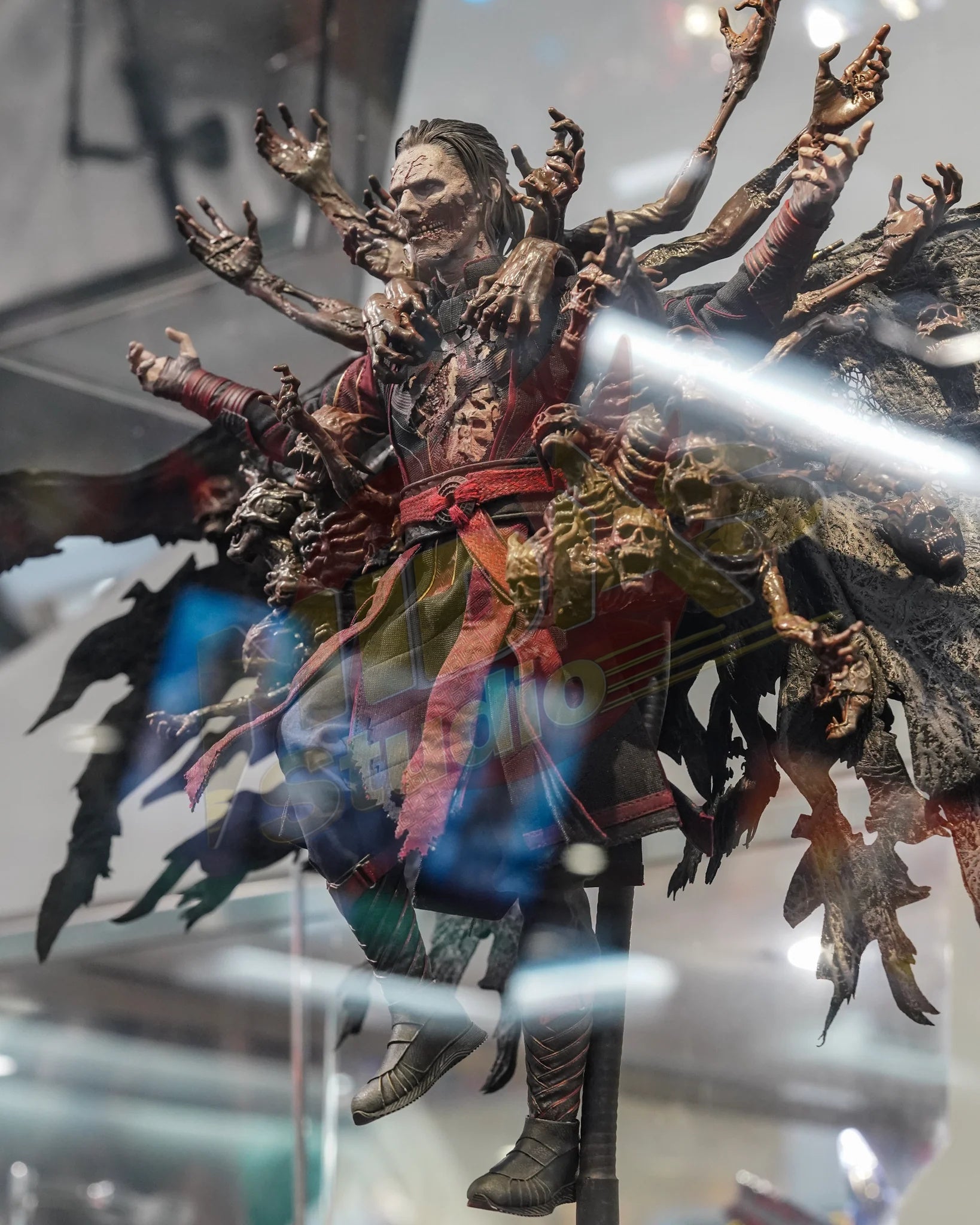Brand New🔥 Hot Toys MMS654 Doctor Strange in the Multiverse of Madness Dead Strange 1/6 Scale Collectible Figure Set