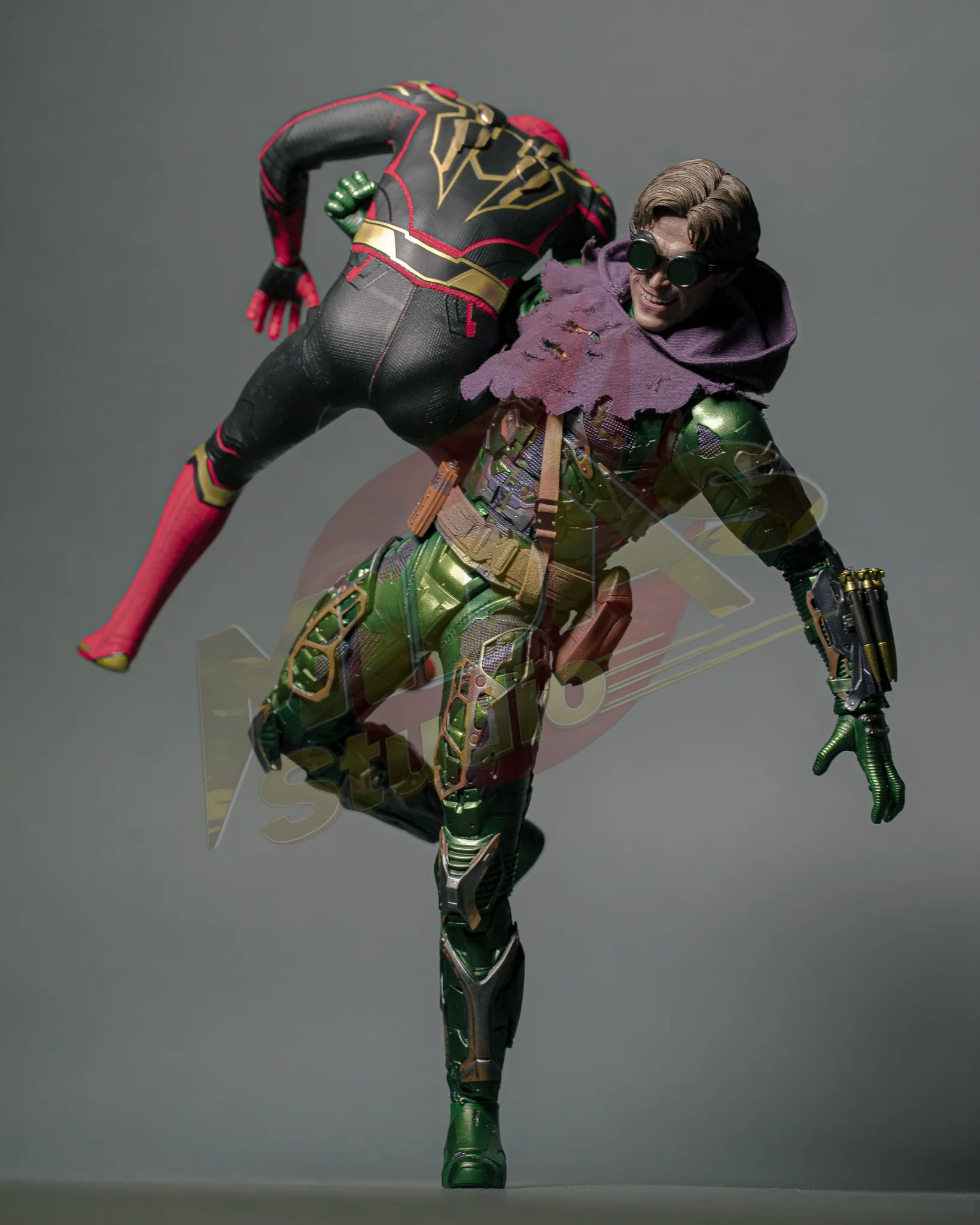 Brand New🔥 Hot Toys 1/6 Scale Spider-Man: No Way Home Green Goblin (Upgraded Suit) Collectible Figure (MMS674)