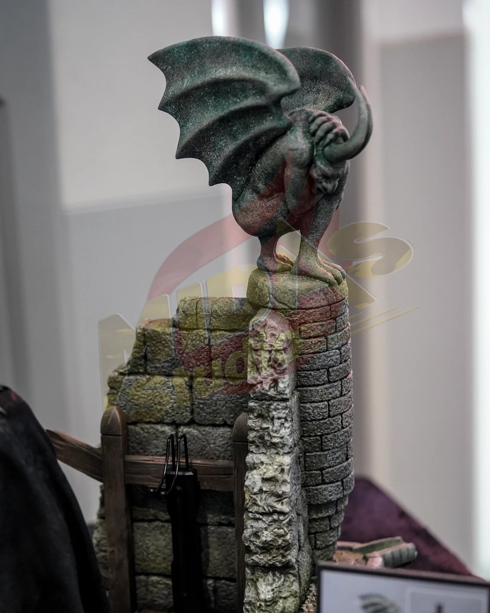 Brand New🔥 Hot Toys 1/6 Scale Batman (1989) Collectible Figure (Deluxe Version, MMS693)