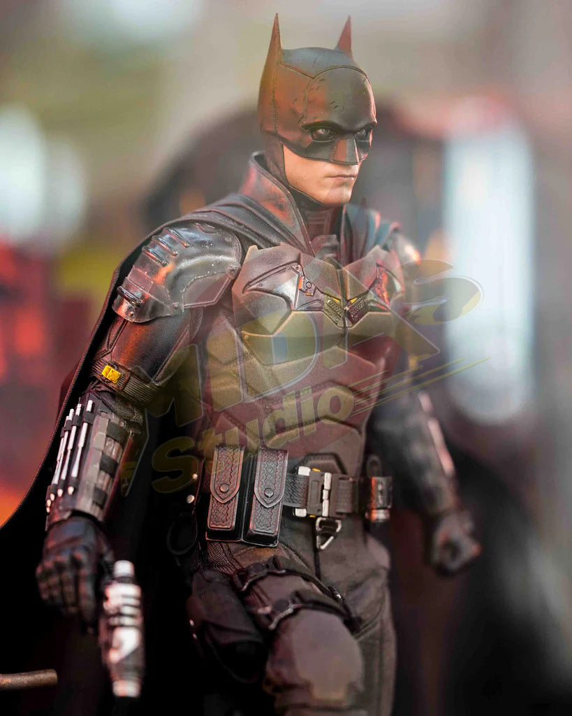 Brand New🔥 Hot Toys 1/6 Scale DC The Batman (Deluxe Edition) Collectible Figure (MMS639)