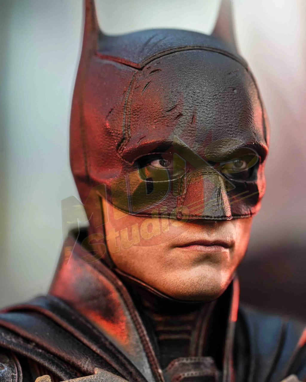Brand New🔥 Hot Toys 1/6 Scale DC The Batman (Regular Edition) Collectible Figure (MMS638)