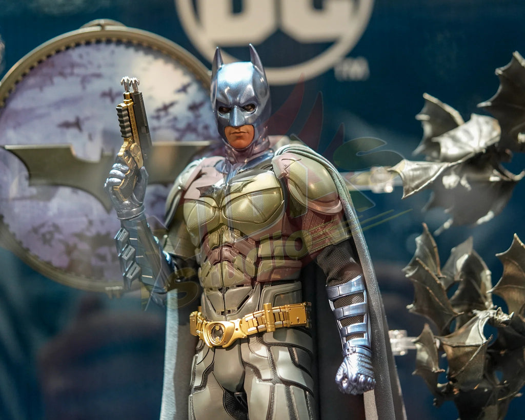 Brand New🔥 Hot Toys 1/6 Scale WB 100 Batman Collectible Figure (Exclusive Edition, Worldwide 500PCS, MMS697)
