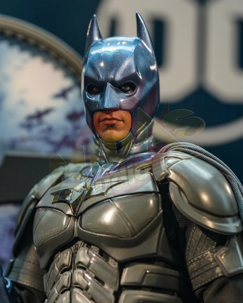 Brand New🔥 Hot Toys 1/6 Scale WB 100 Batman Collectible Figure (Exclusive Edition, Worldwide 500PCS, MMS697)