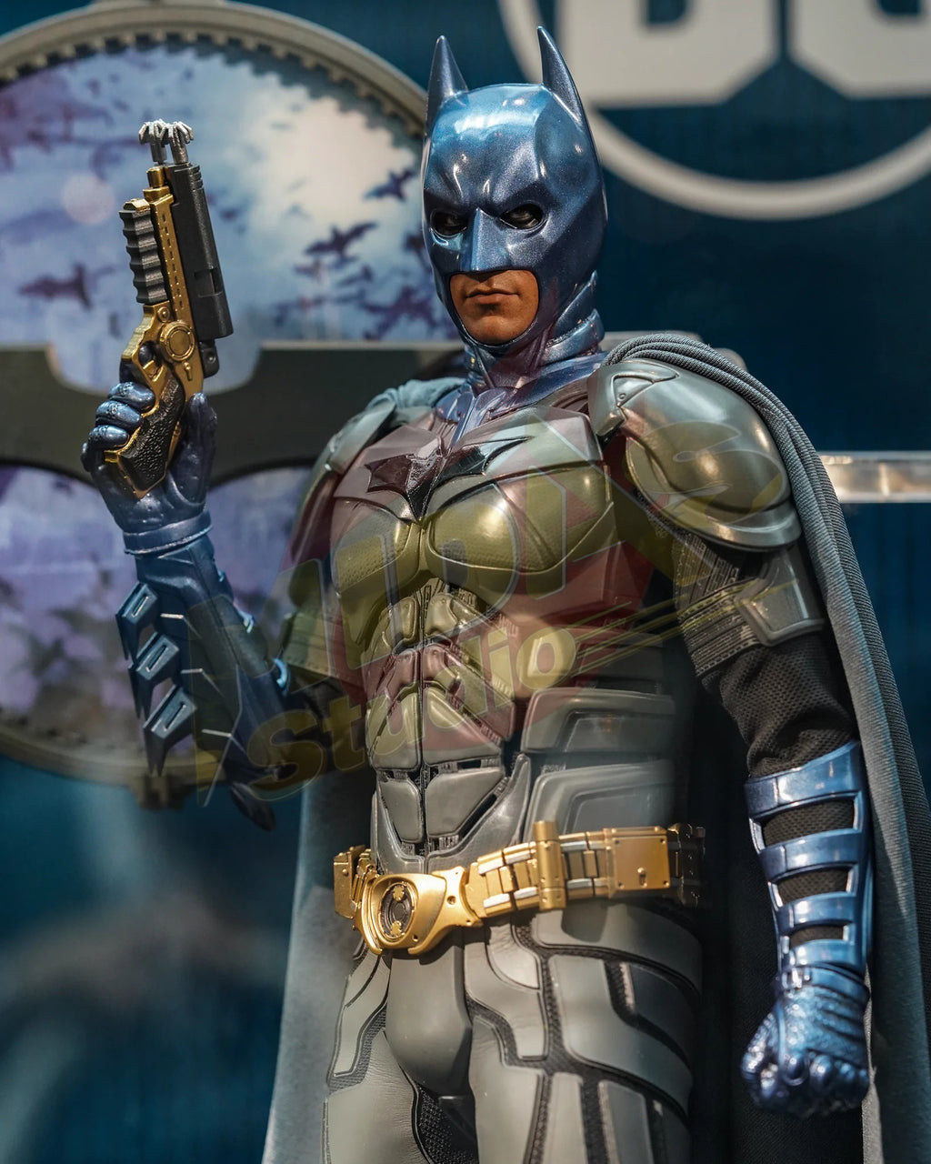 Brand New🔥 Hot Toys 1/6 Scale WB 100 Batman Collectible Figure (Exclusive Edition, Worldwide 500PCS, MMS697)