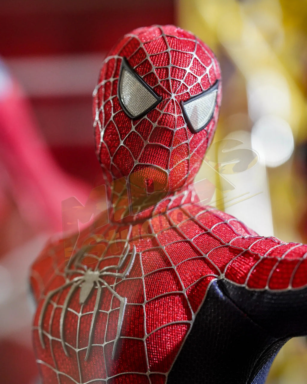 Brand New🔥 Hot Toys 1/6 Scale Spider-Man No Way Home Friendly Neighborhood Spider-Man (Regular Edition, MMS661) Collectible Figure