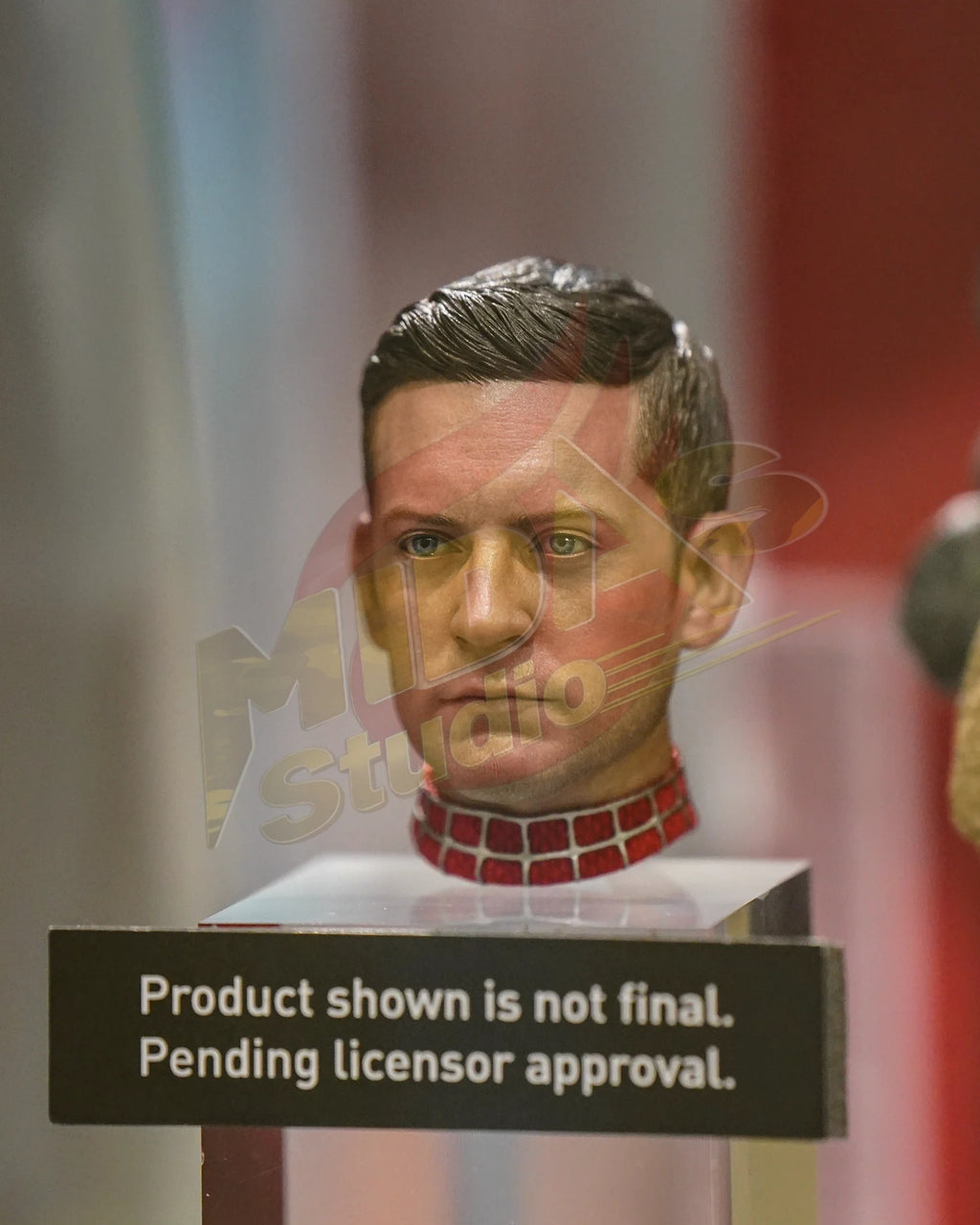 Brand New🔥 Hot Toys 1/6 Scale Spider-Man: No Way Home Friendly Neighborhood Spider-Man Collectible Figure (Deluxe Version, Special Edition, MMS662B)