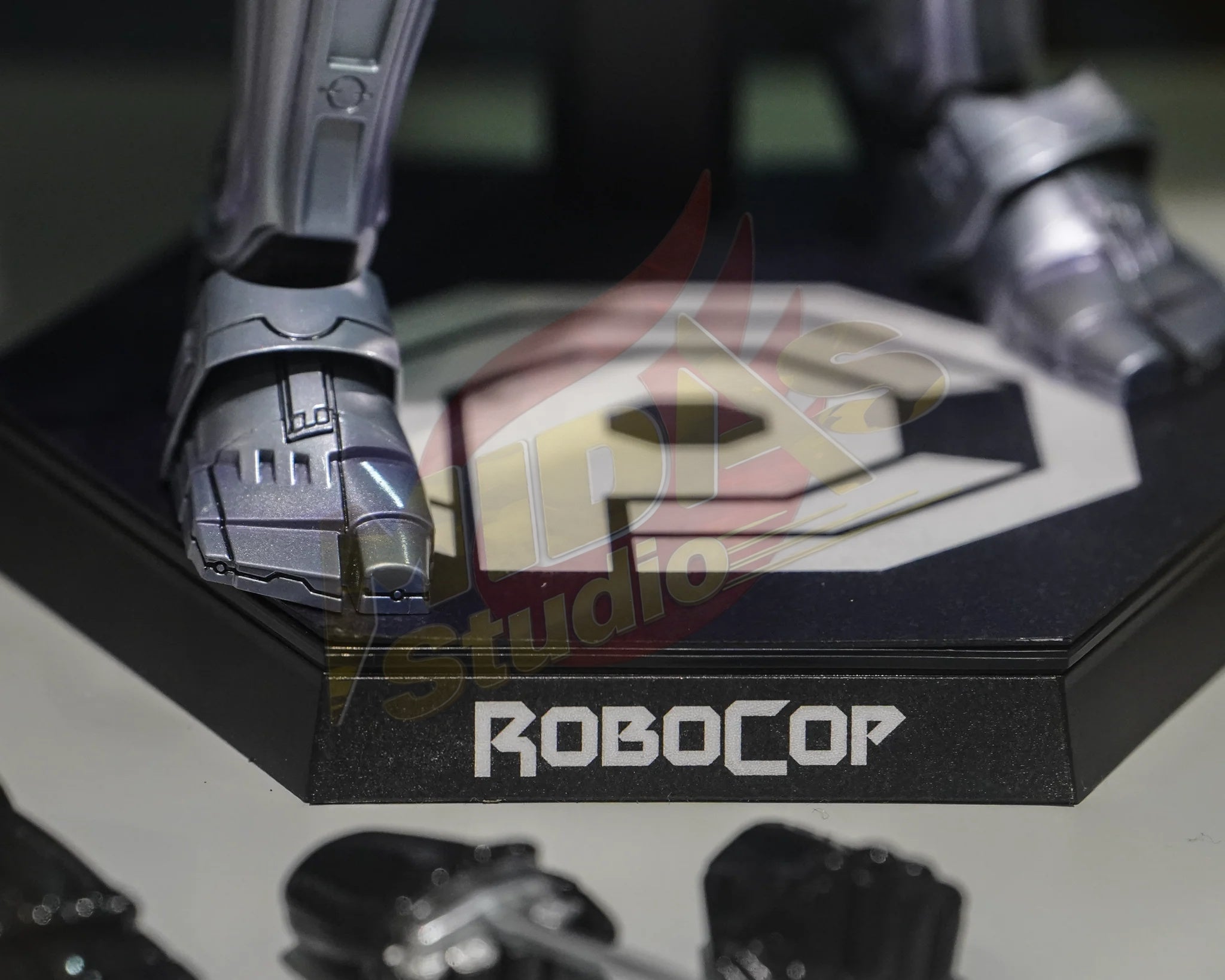Brand New🔥 Hot Toys 1/6 Scale RoboCop Collectible Figure (Special Edition, MMS669D49B)