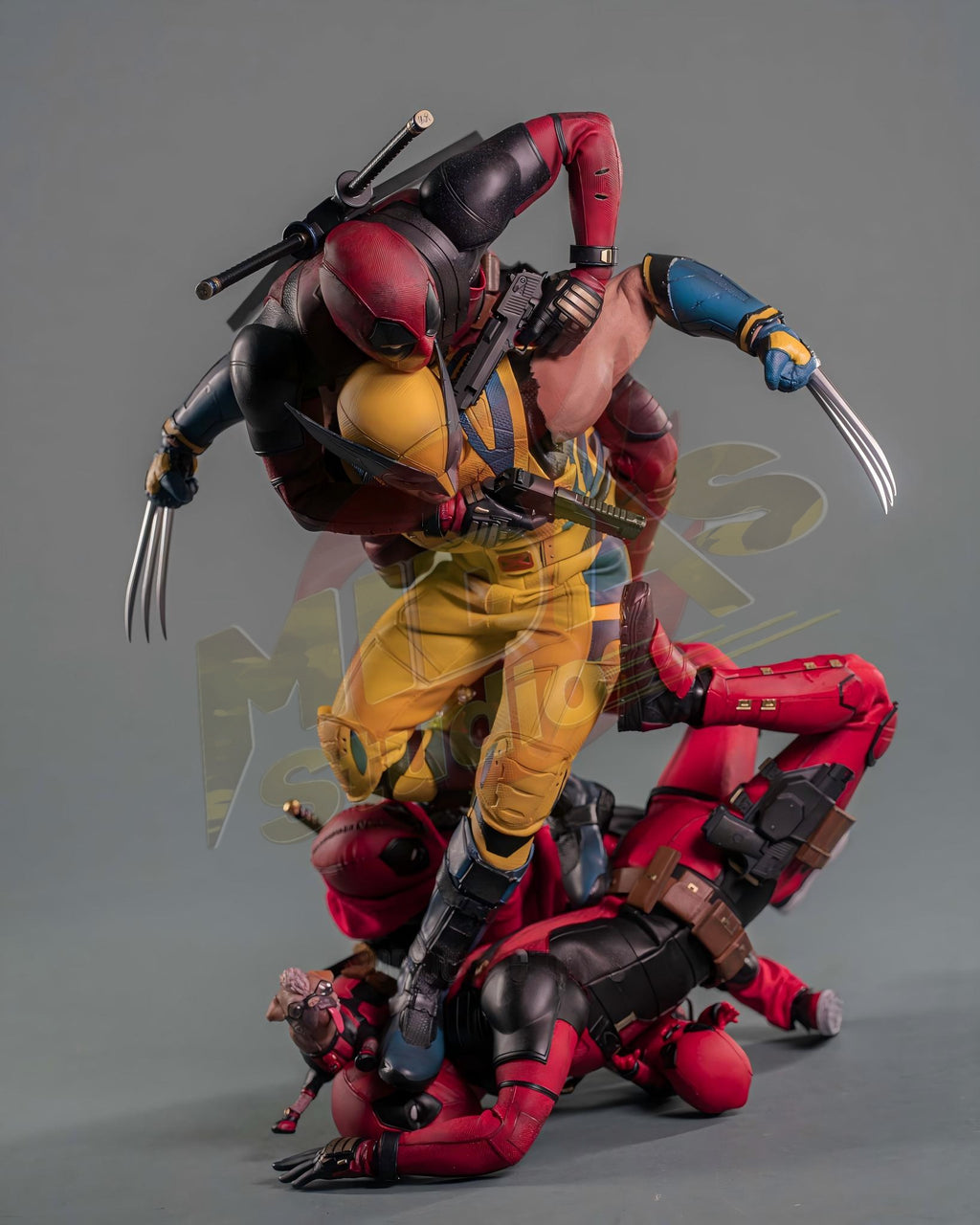 Brand New🔥 Hot Toys 1/6 Scale Deadpool and Wolverine Wolverine (Deluxe Edition, MMS754) Collectible Figure