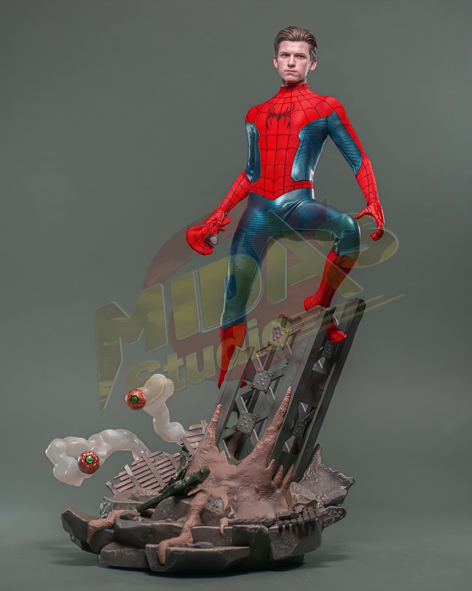 Brand New🔥 Hot Toys 1/6 Scale Spider-Man: No Way Home Spider-Man (New Red and Blue Suit) Collectible Figure (Deluxe Edition, MMS680)