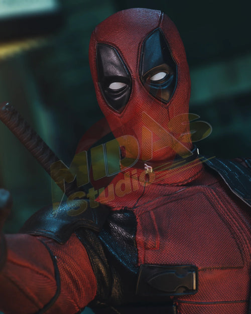 Brand New🔥 Hot Toys 1/6 Scale Deadpool 2 - Deadpool Collectible Figure (MMS490)