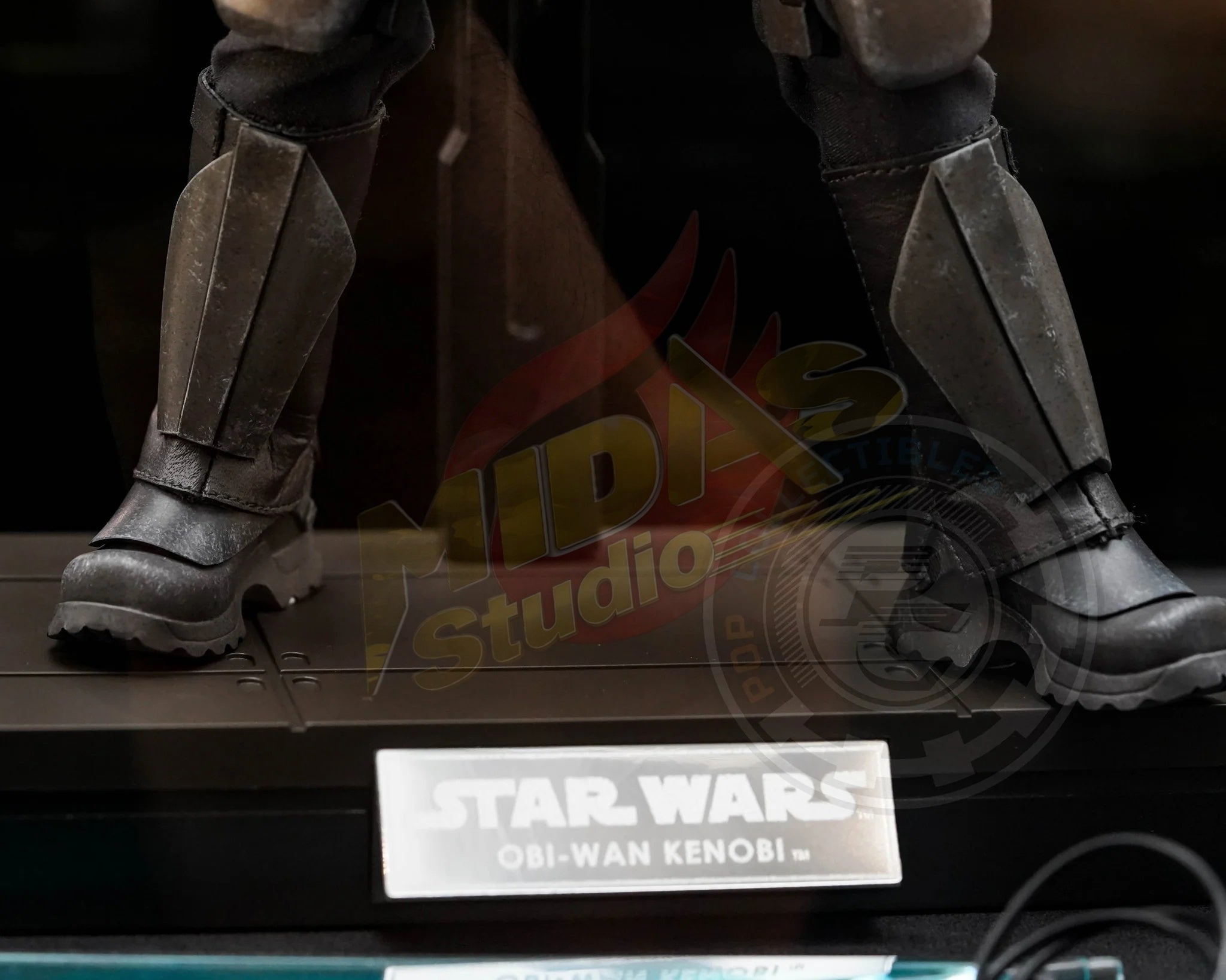 Brand New🔥 Hot Toys 1/6 Scale Star Wars: The Clone Wars Obi-Wan Kenobi Mandalorian Armor Collectible Figure (Exclusive Limited Edition, TMS126)