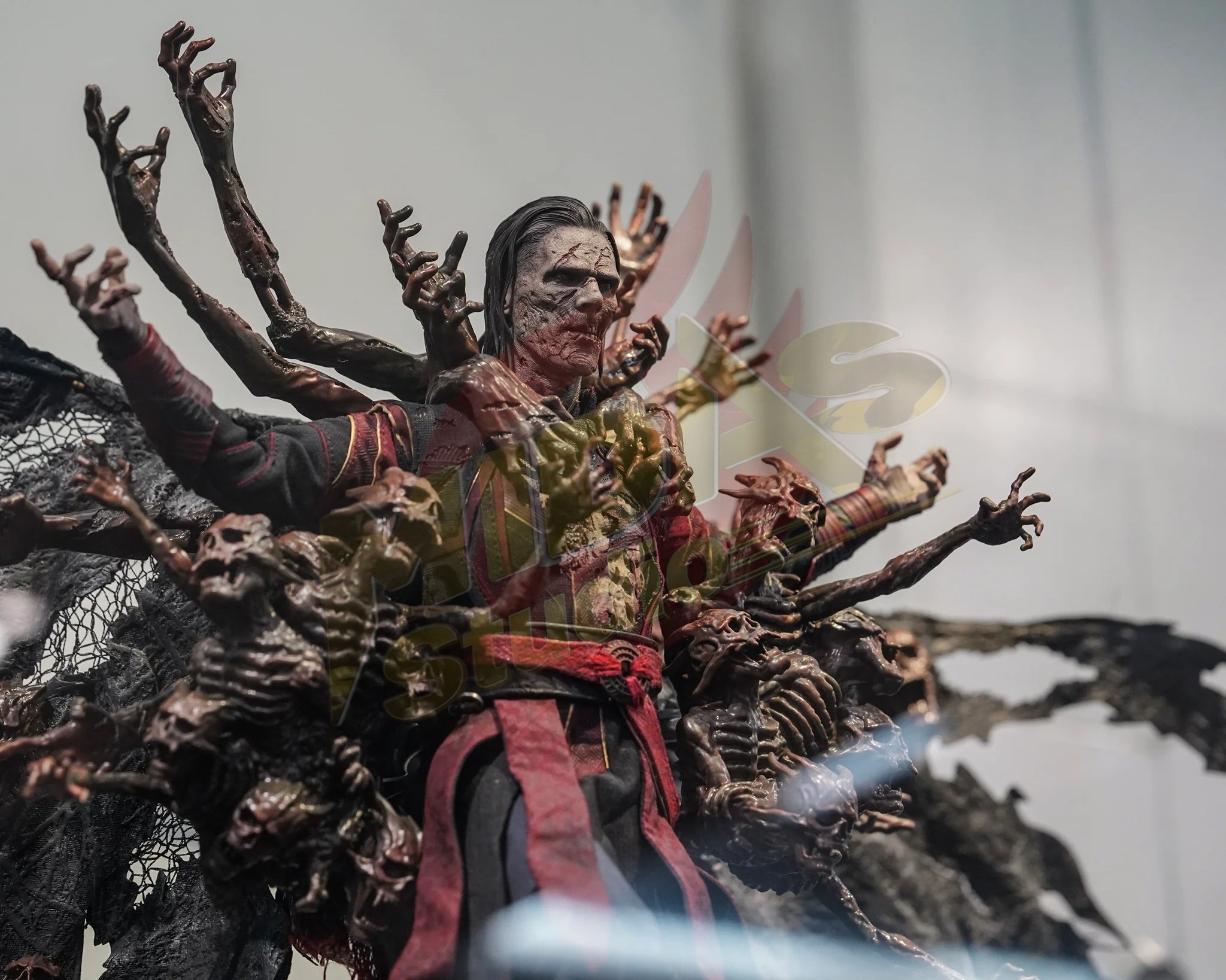 Brand New🔥 Hot Toys MMS654 Doctor Strange in the Multiverse of Madness Dead Strange 1/6 Scale Collectible Figure Set