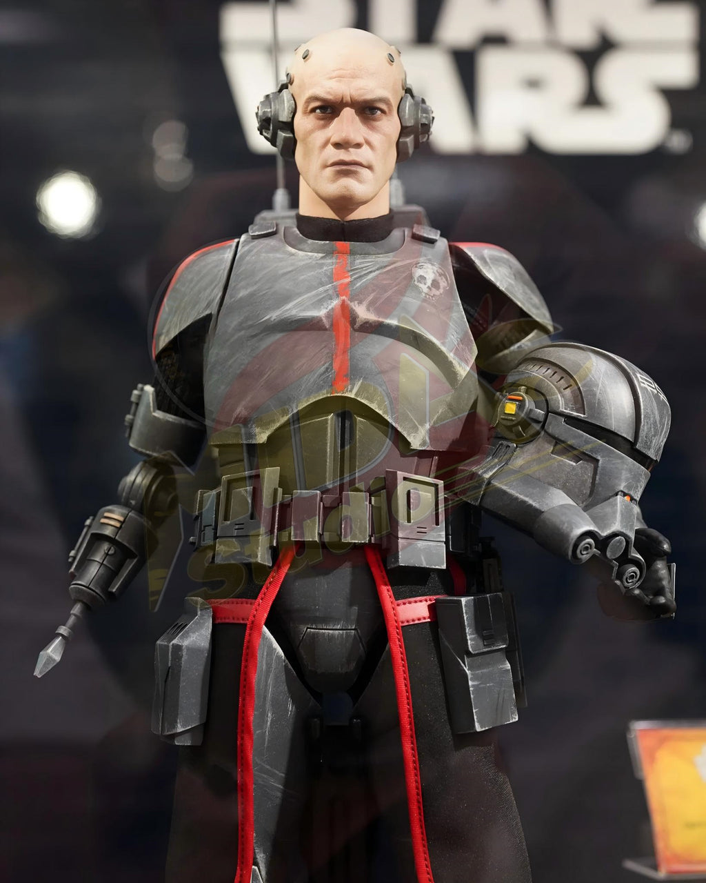Brand New🔥 Hot Toys 1/6 Scale Star Wars: The Bad Batch - Echo Collectible Figure (TMS042)