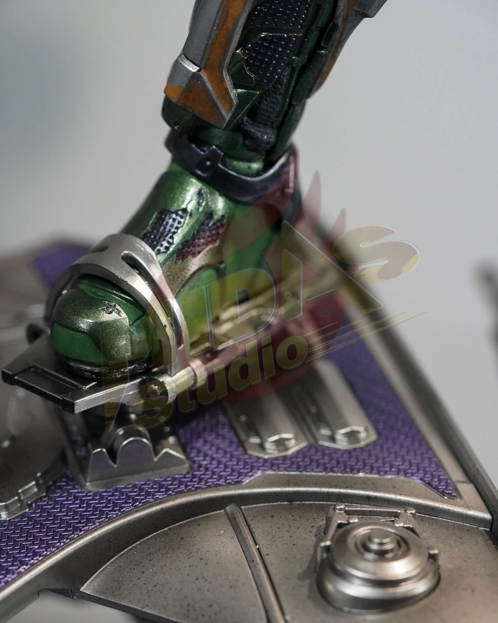 Brand New🔥 Hot Toys 1/6 Scale Spider-Man: No Way Home Green Goblin (Upgraded Suit) Collectible Figure (MMS674)