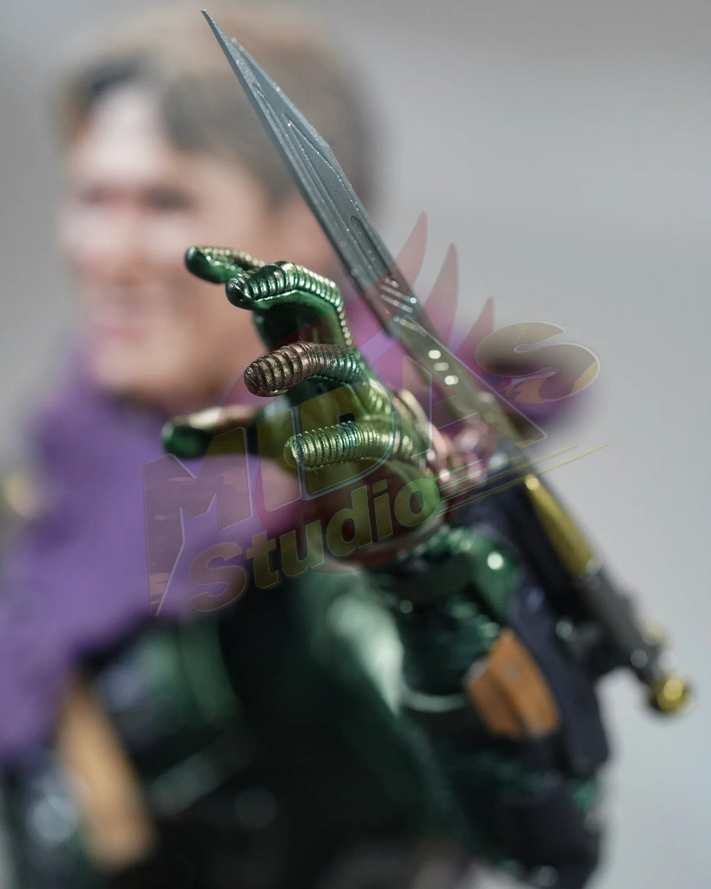 Brand New🔥 Hot Toys 1/6 Scale Spider-Man: No Way Home Green Goblin (Upgraded Suit) Collectible Figure (MMS674)