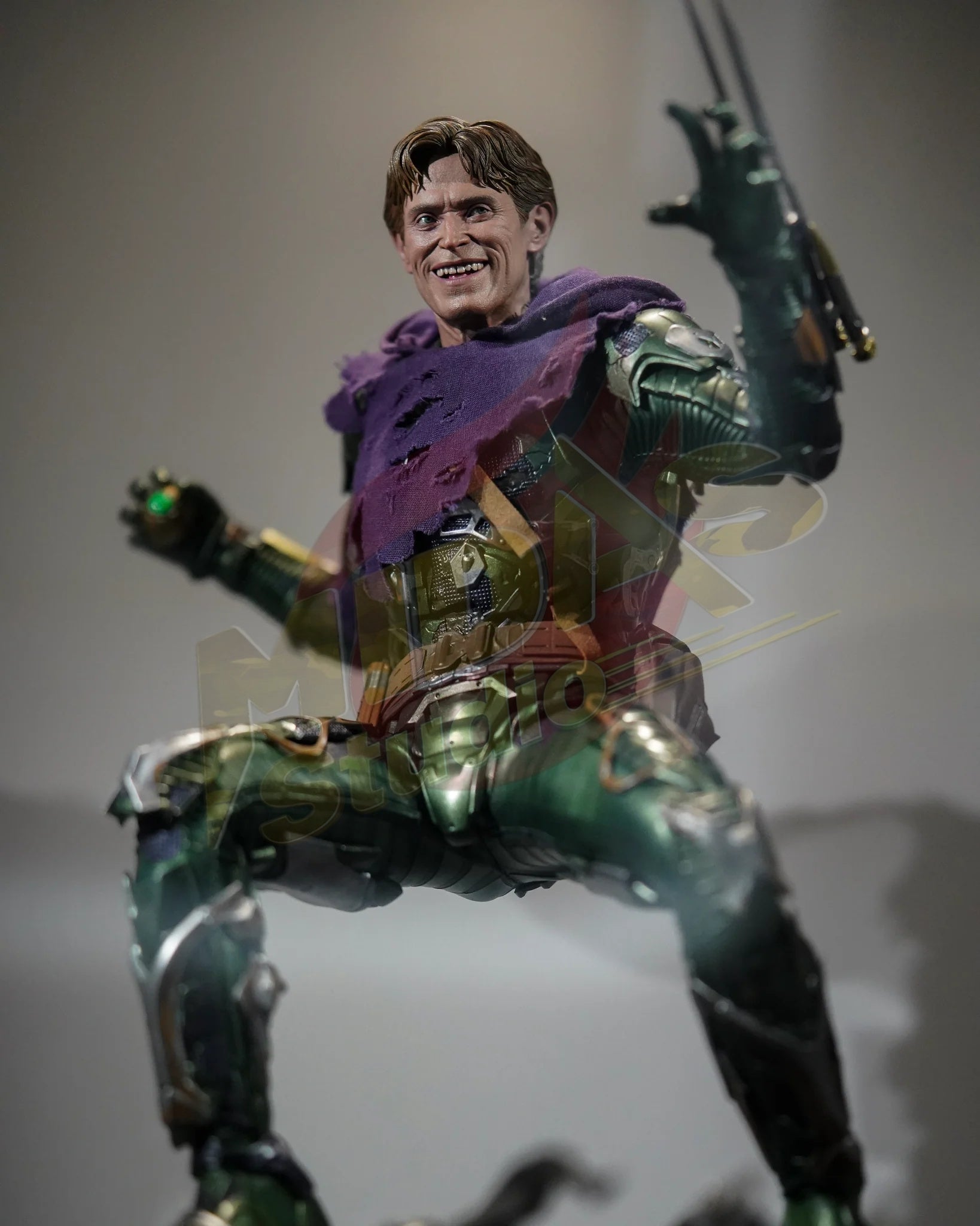 Brand New🔥 Hot Toys 1/6 Scale Spider-Man: No Way Home Green Goblin (Upgraded Suit) Collectible Figure (MMS674)