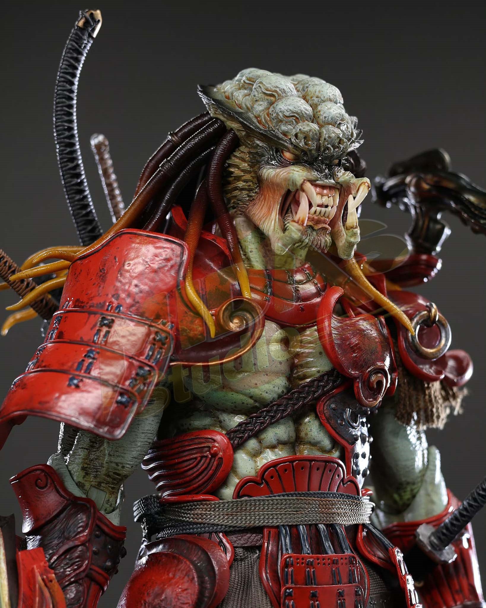 Brand New🔥 Hot Toys 1/6 Scale Alien vs Predator - Akaoni Samurai Predator Collectible Figure (Special Edition, AC06B)