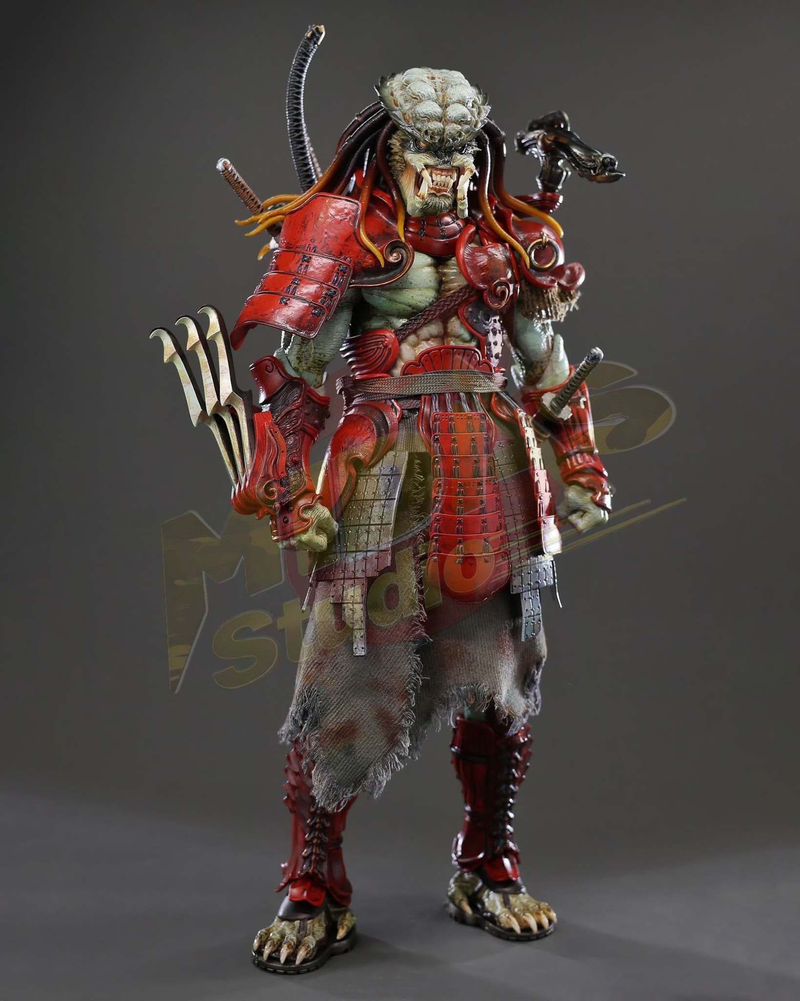 Brand New🔥 Hot Toys 1/6 Scale Alien vs Predator - Akaoni Samurai Predator Collectible Figure (Special Edition, AC06B)