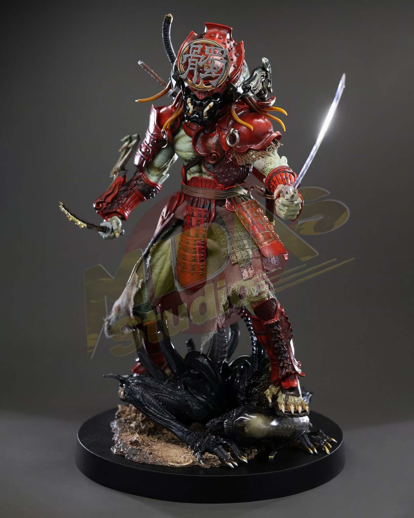 Brand New🔥 Hot Toys 1/6 Scale Alien vs Predator - Akaoni Samurai Predator Collectible Figure (Special Edition, AC06B)