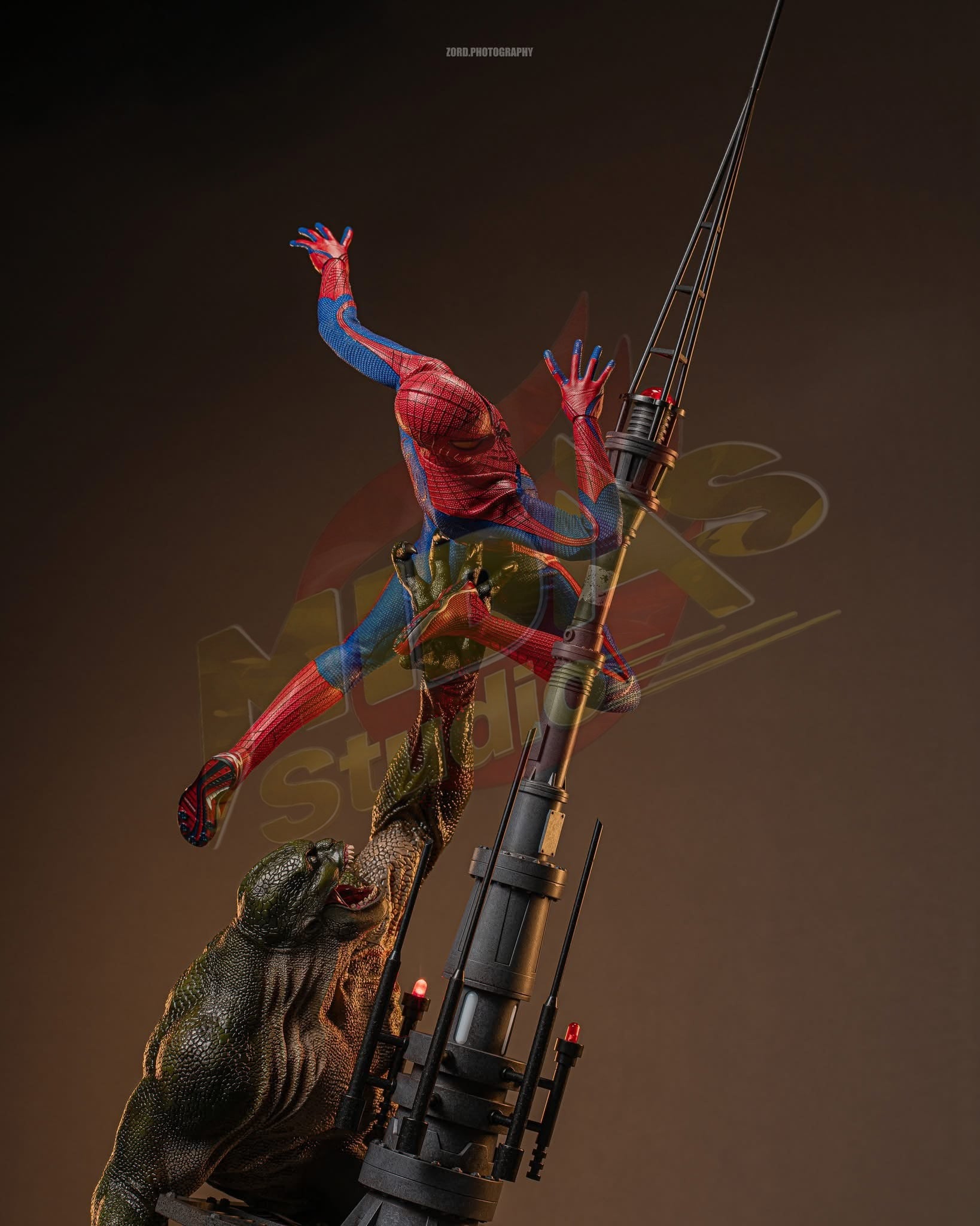 Brand New🔥 Hot Toys 1/6 Scale The Amazing Spider-Man Collectible Figure (Deluxe Version, Special Edition, MMS772B)