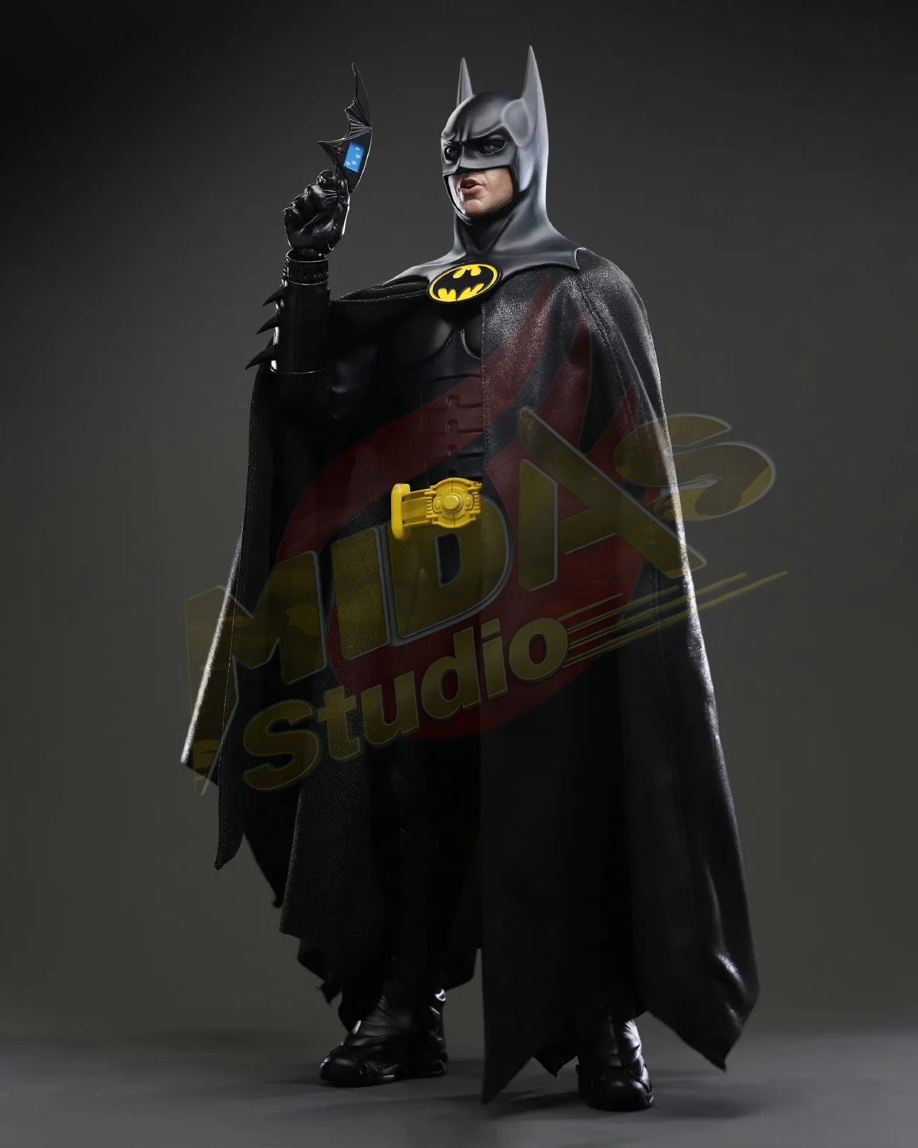 Brand New🔥 Hot Toys 1/6 Scale Batman Returns - Batman Collectible Figure (Deluxe Version, MMS770)