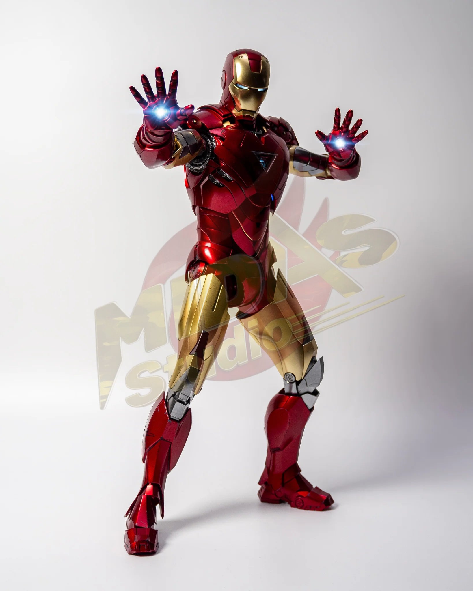 Brand New🔥 Hot Toys 1/6 Scale The Avengers - Iron Man Mark VI (2.0) Collectible Figure (MMS687D52)