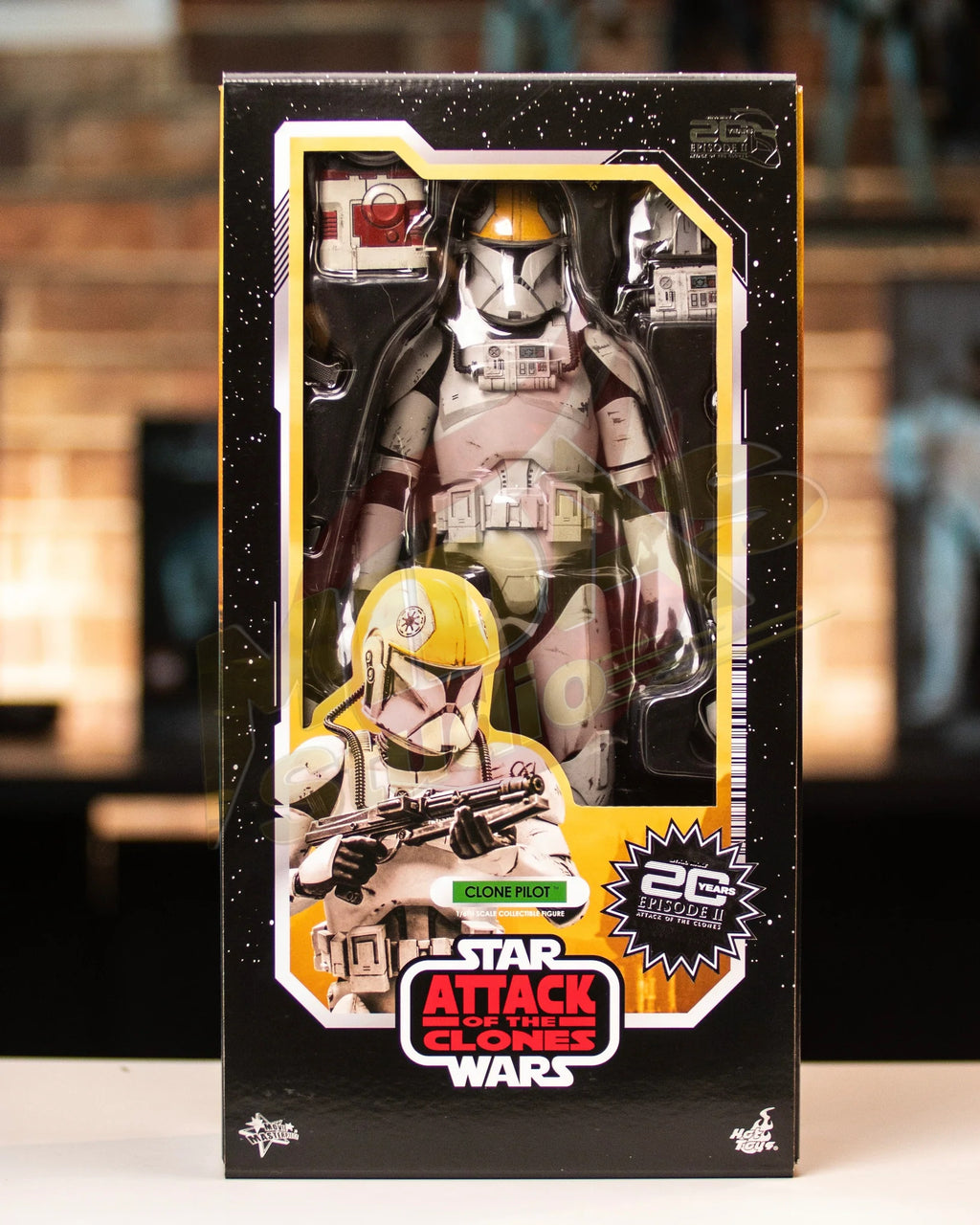 Brand New🔥 Hot Toys 1/6 Scale Star Wars: Attack of the Clones Clone Pilot Collectible Figure (MMS648)
