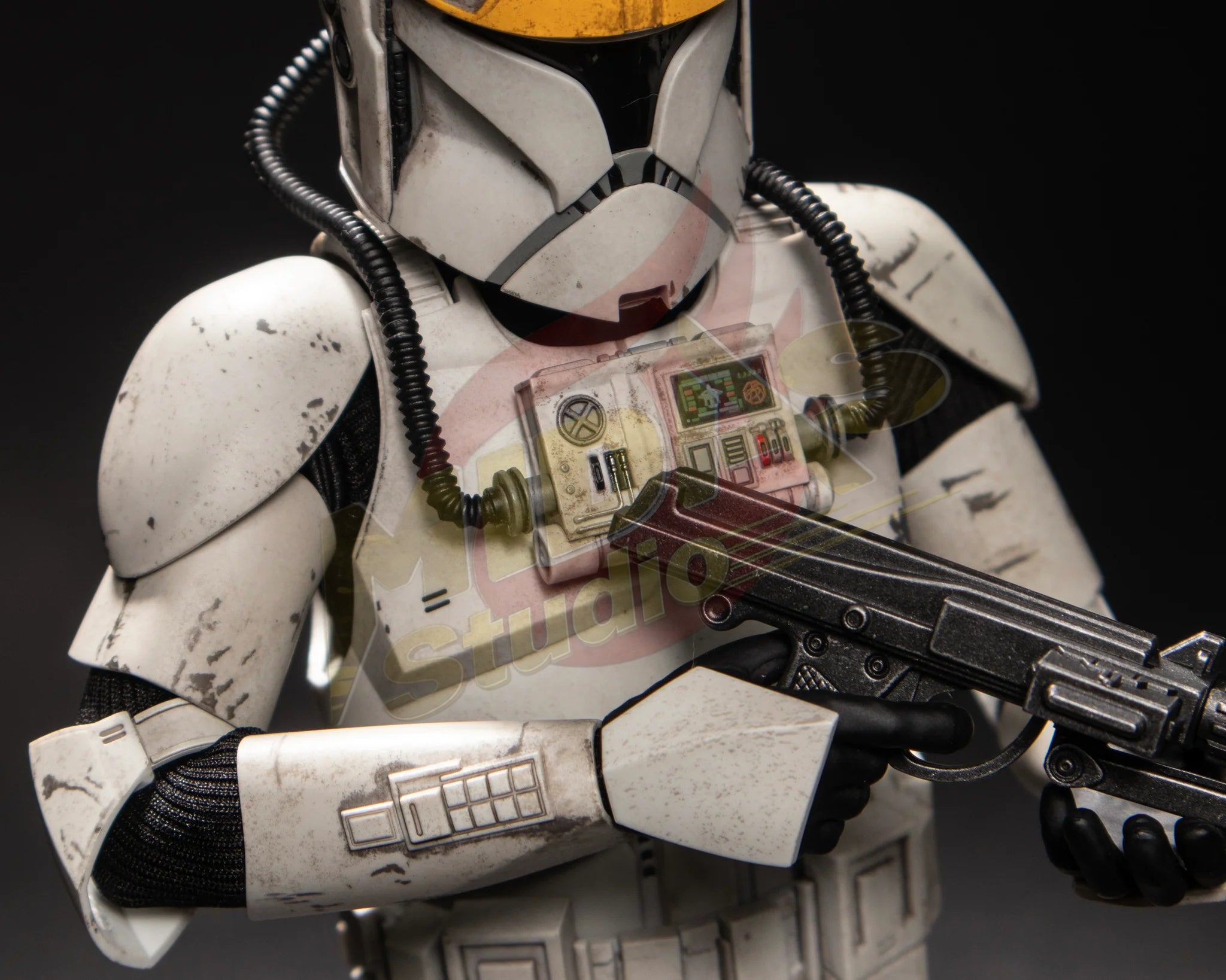 Brand New🔥 Hot Toys 1/6 Scale Star Wars: Attack of the Clones Clone Pilot Collectible Figure (MMS648)